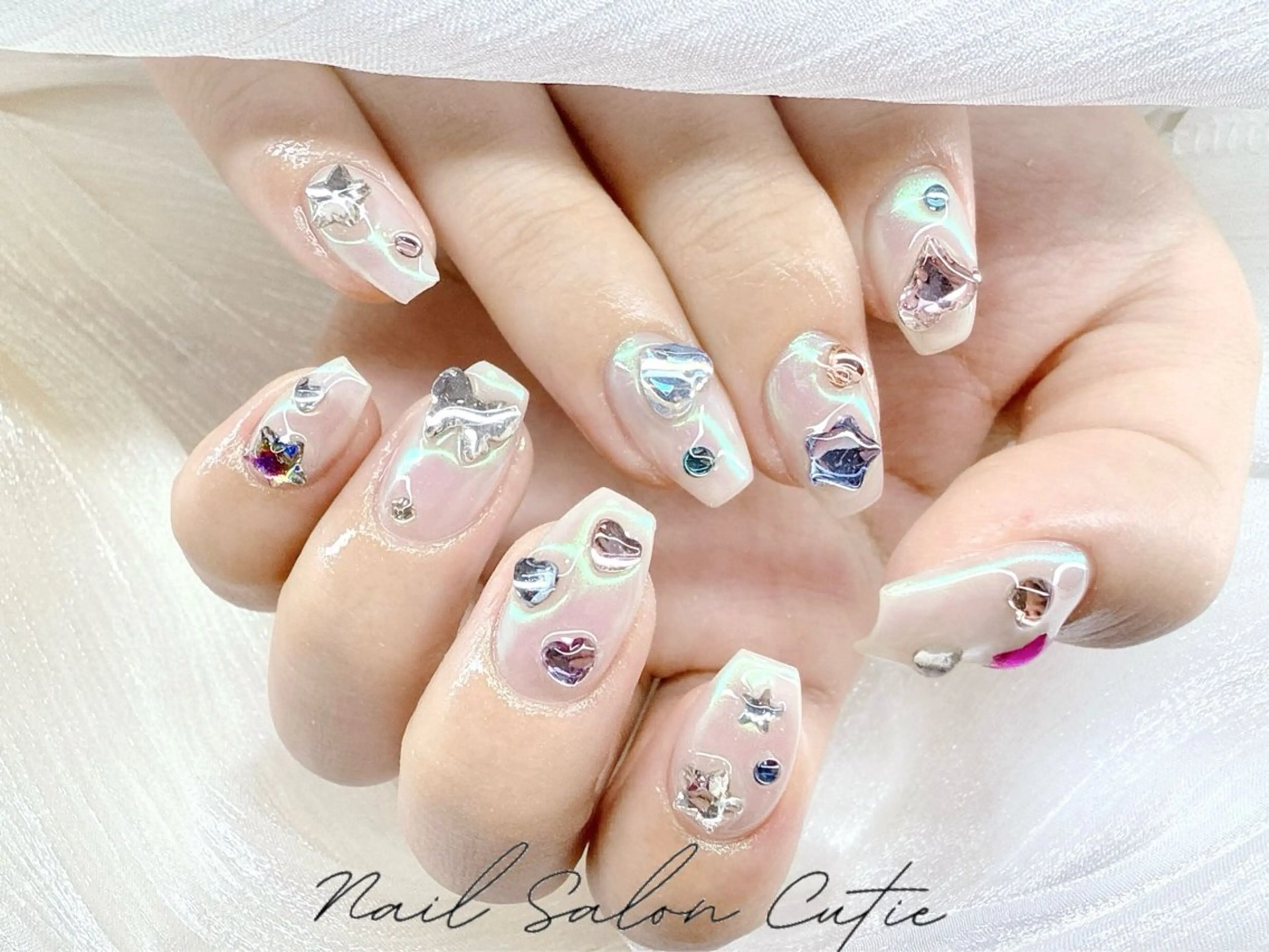 ネイル ジェルネイル ハート 韓国ネイル 持ち込み オフィスネイル ワンホンネイル 韓国ネイルのネイルデザイン