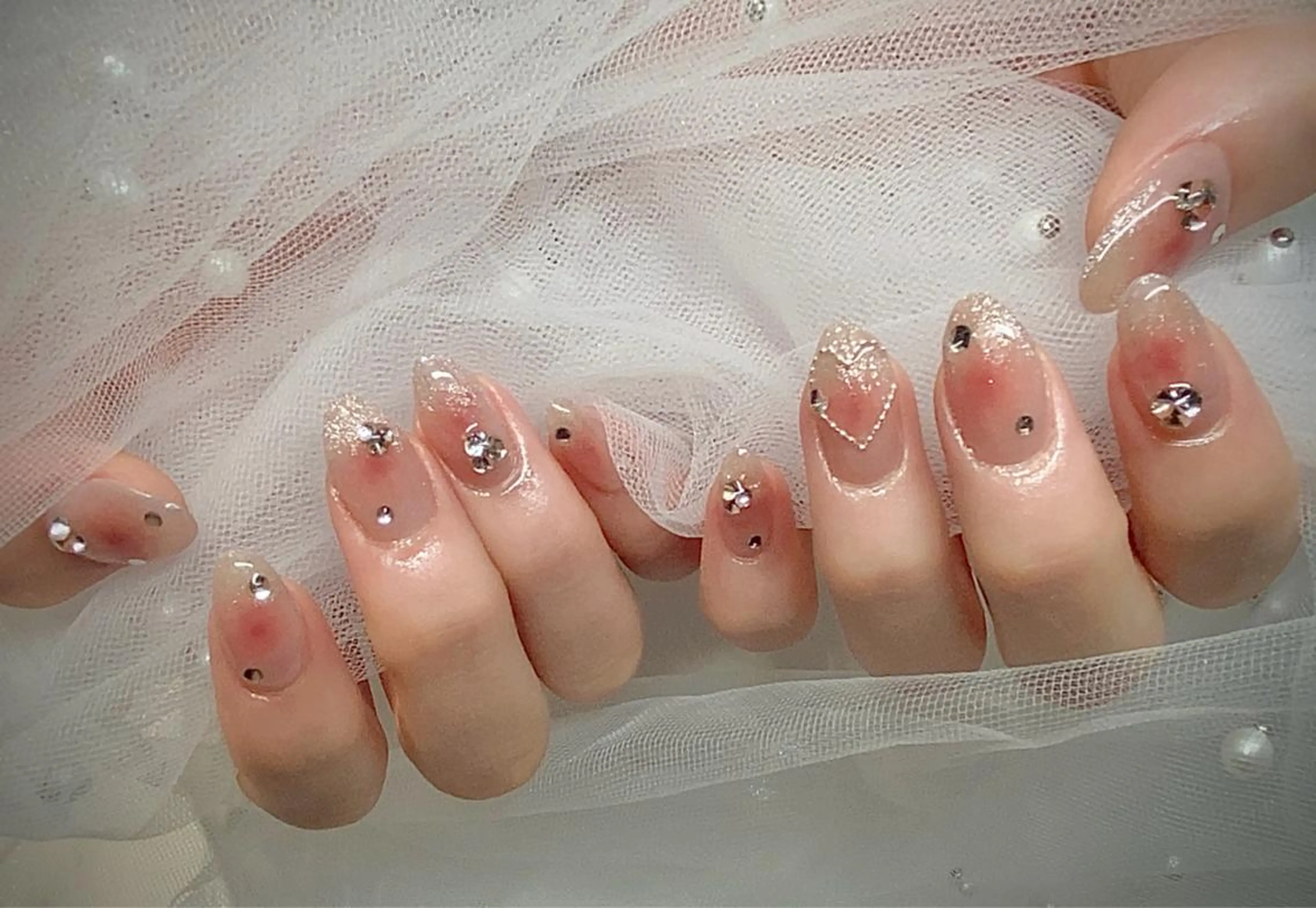 ネイル I-nailロング /ワンホン/キラキラのネイルデザイン