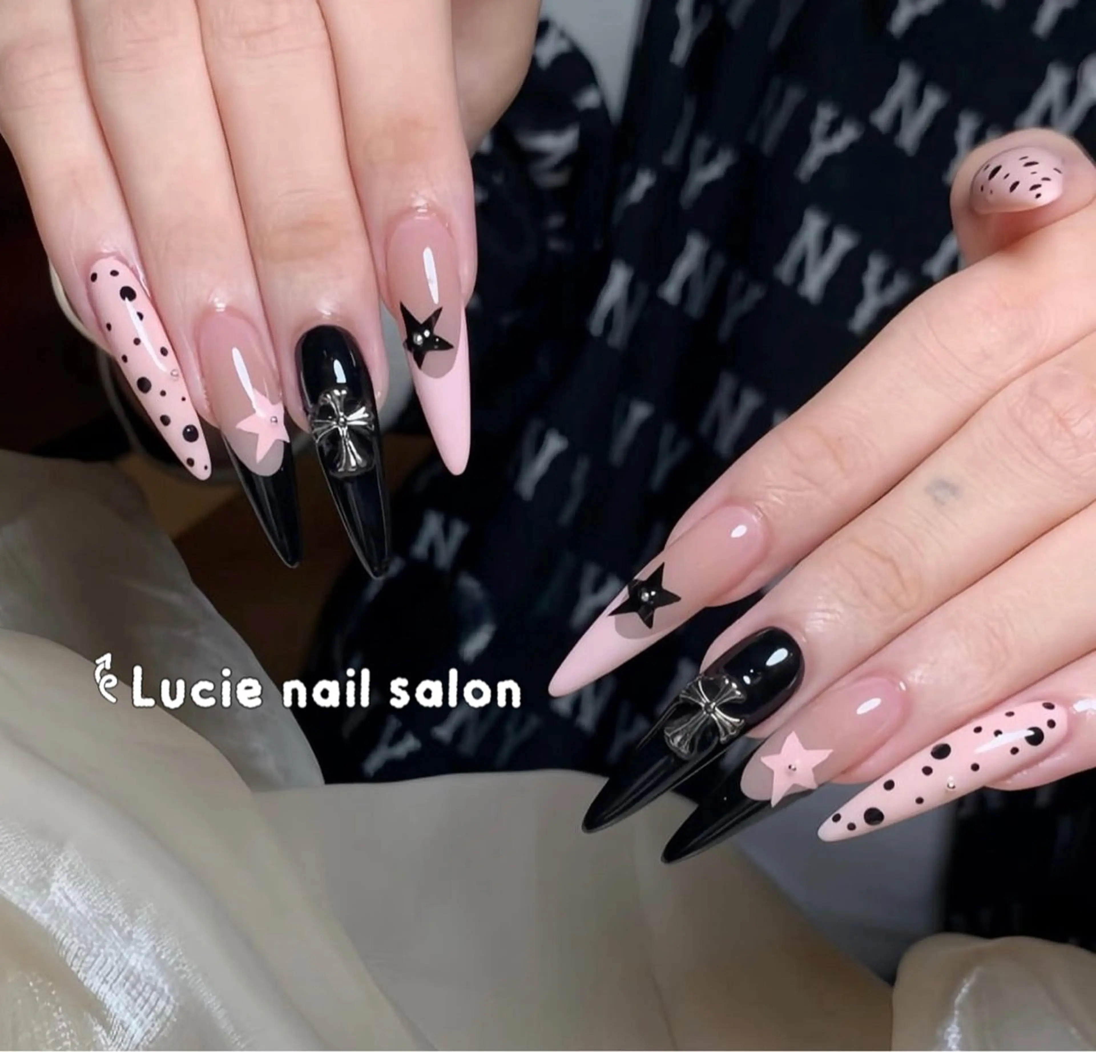 ネイル ハンドネイル LUCIE NAILのネイルデザイン