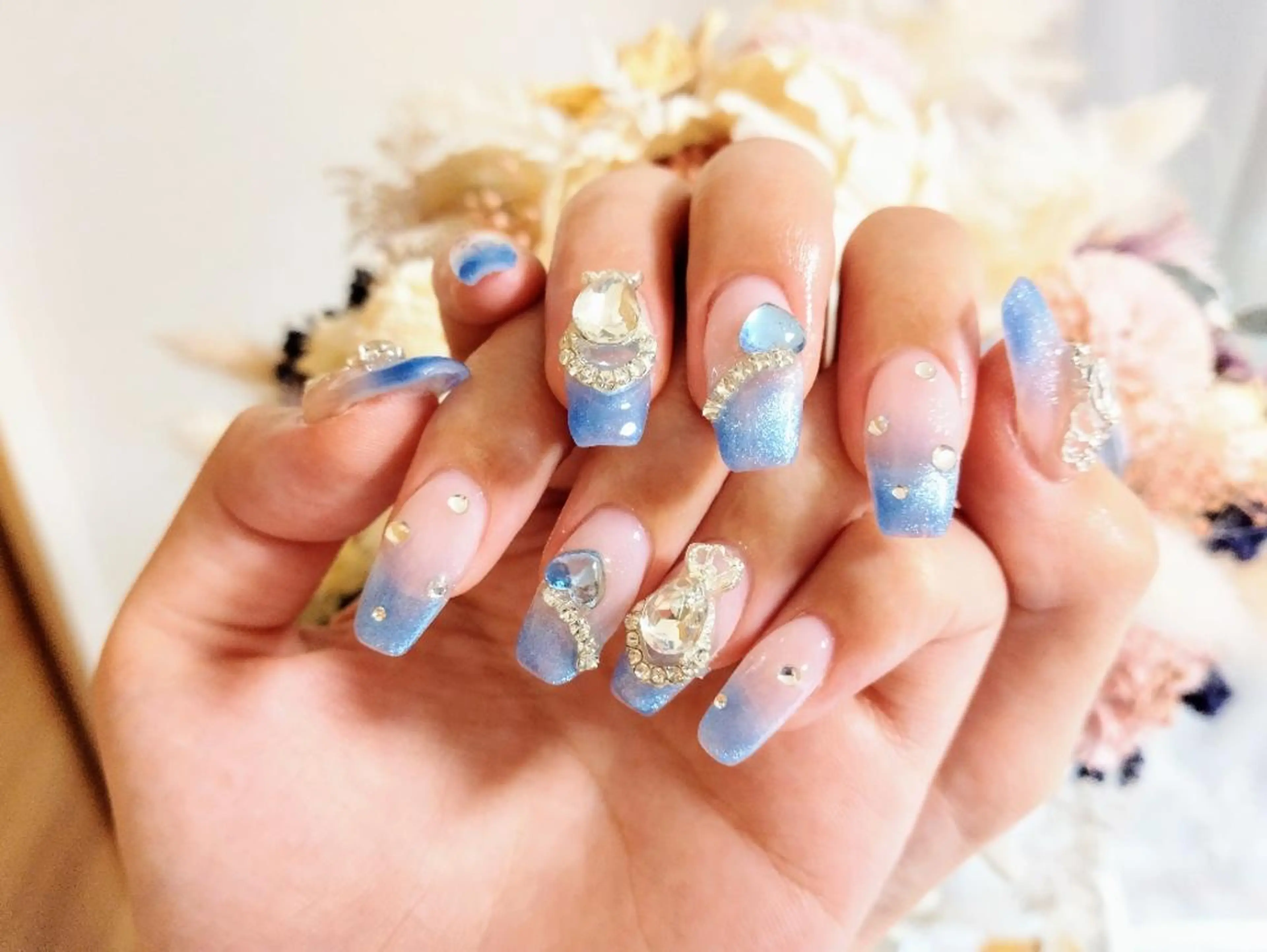 ネイル 持ち込み ハンドネイル ハンドケア ＤI'A ネイルサロンのネイルデザイン