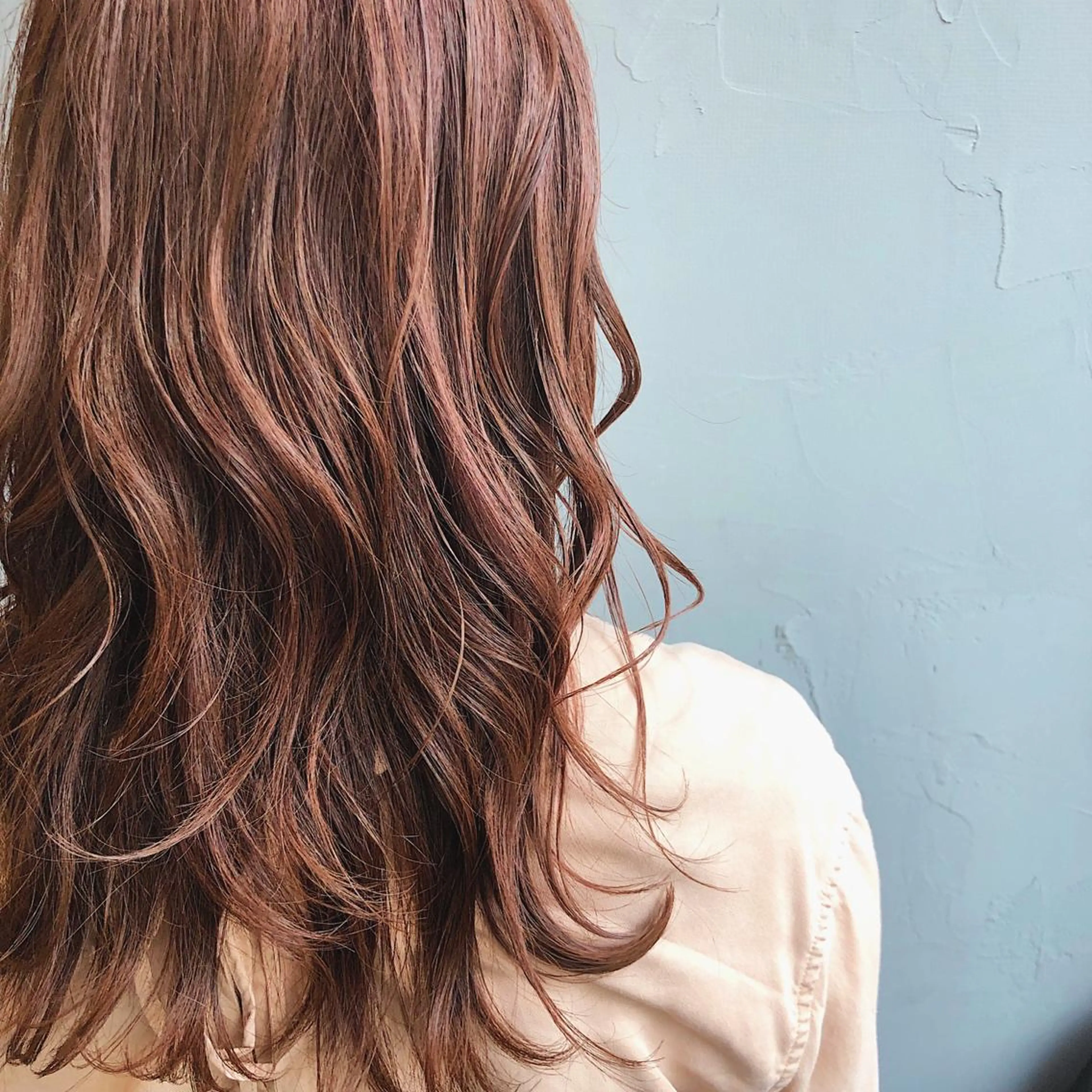 セミロング カラー ベージュカラー 透明感カラー ピンクカラー ピンクベージュ カット ヘアカラー トリートメント CISCO所属・山口 浩之のヘアスタイル