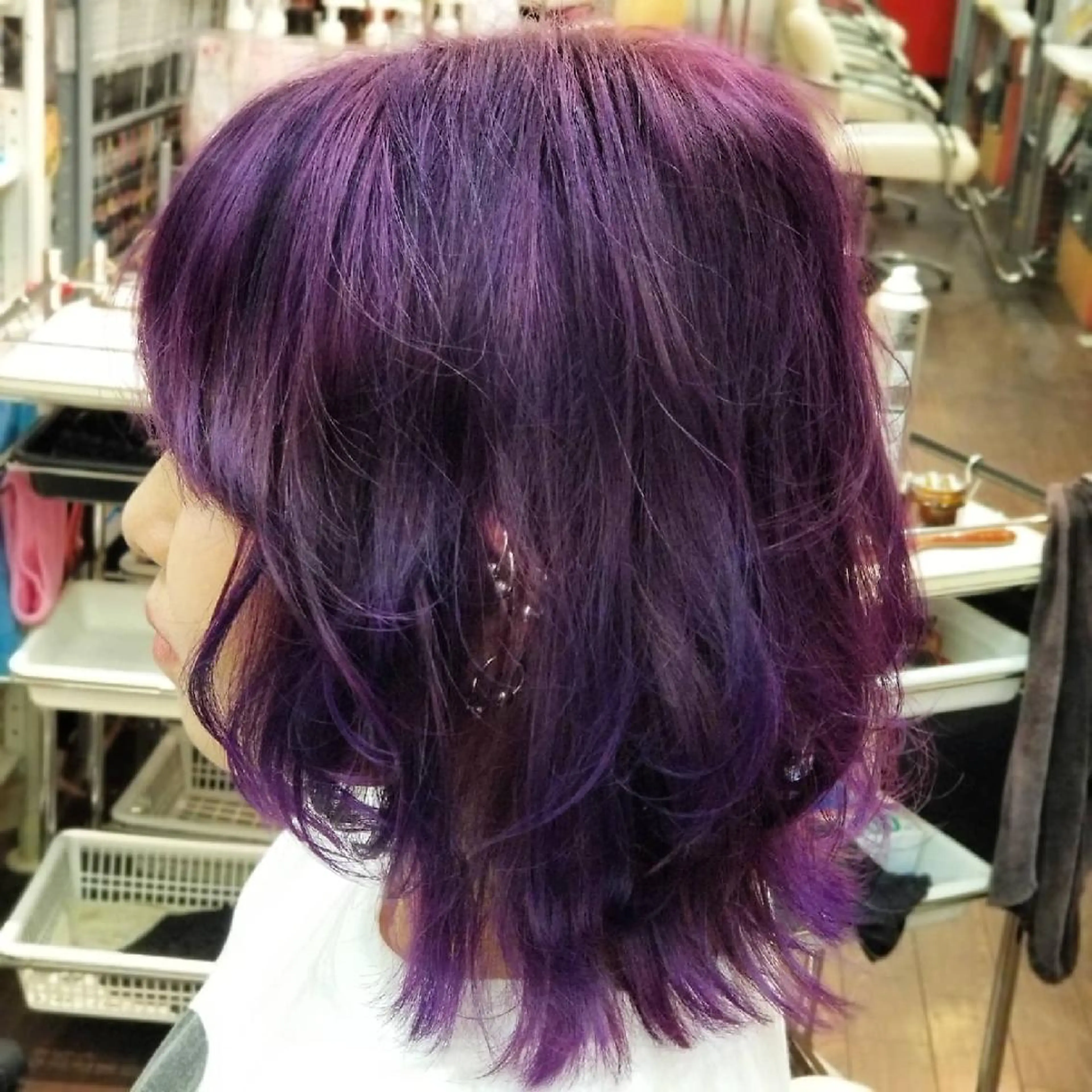 ミディアム カラー ブリーチ パープルカラー トリートメント ウルフカット 植田 /エクステ /ブリーチ/髪質改善のヘアスタイル