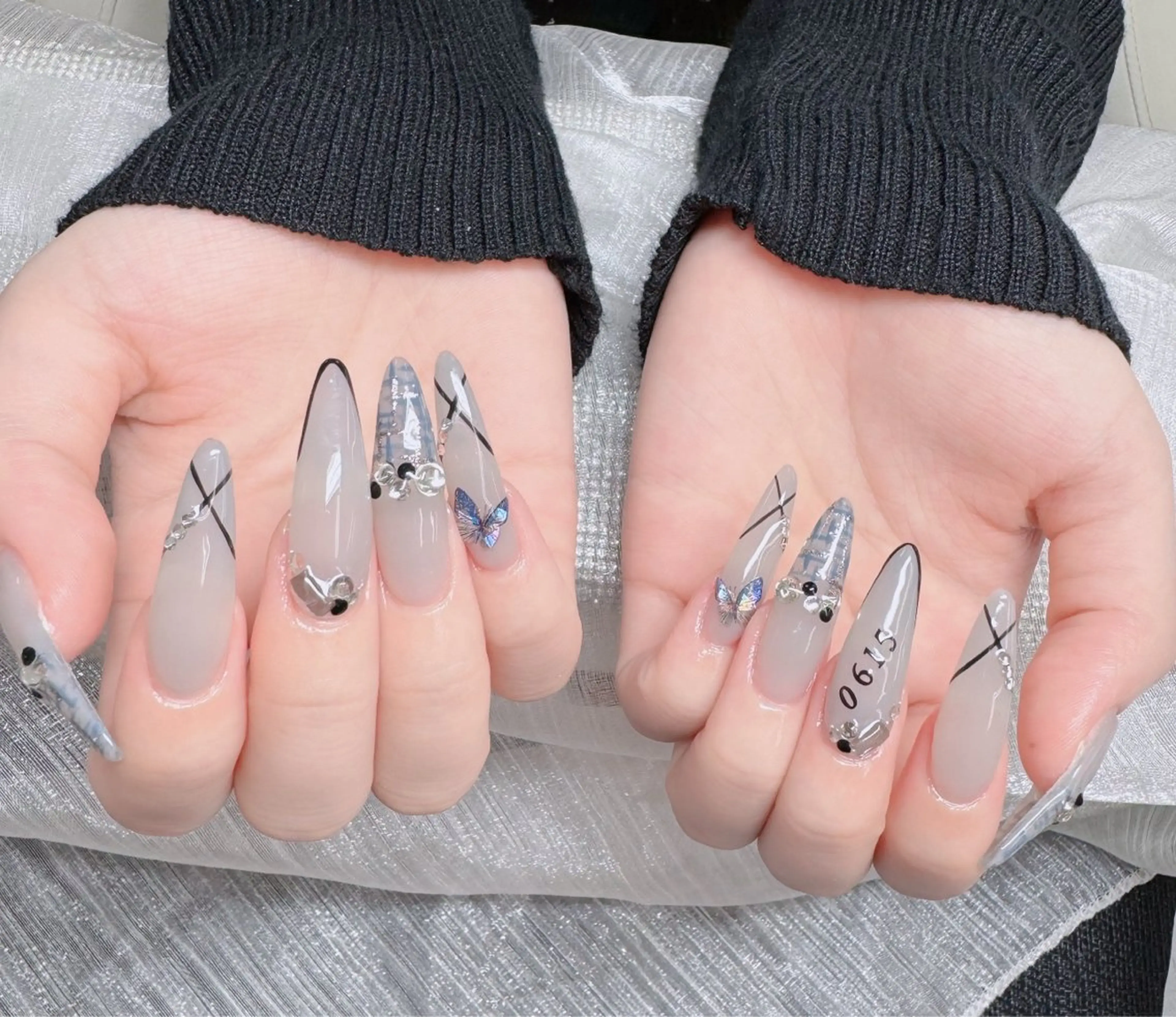 ネイル フレンチネイル ジェルネイル ガラスフレンチ ハロウィン ハート H.baby Nail Salonのネイルデザイン