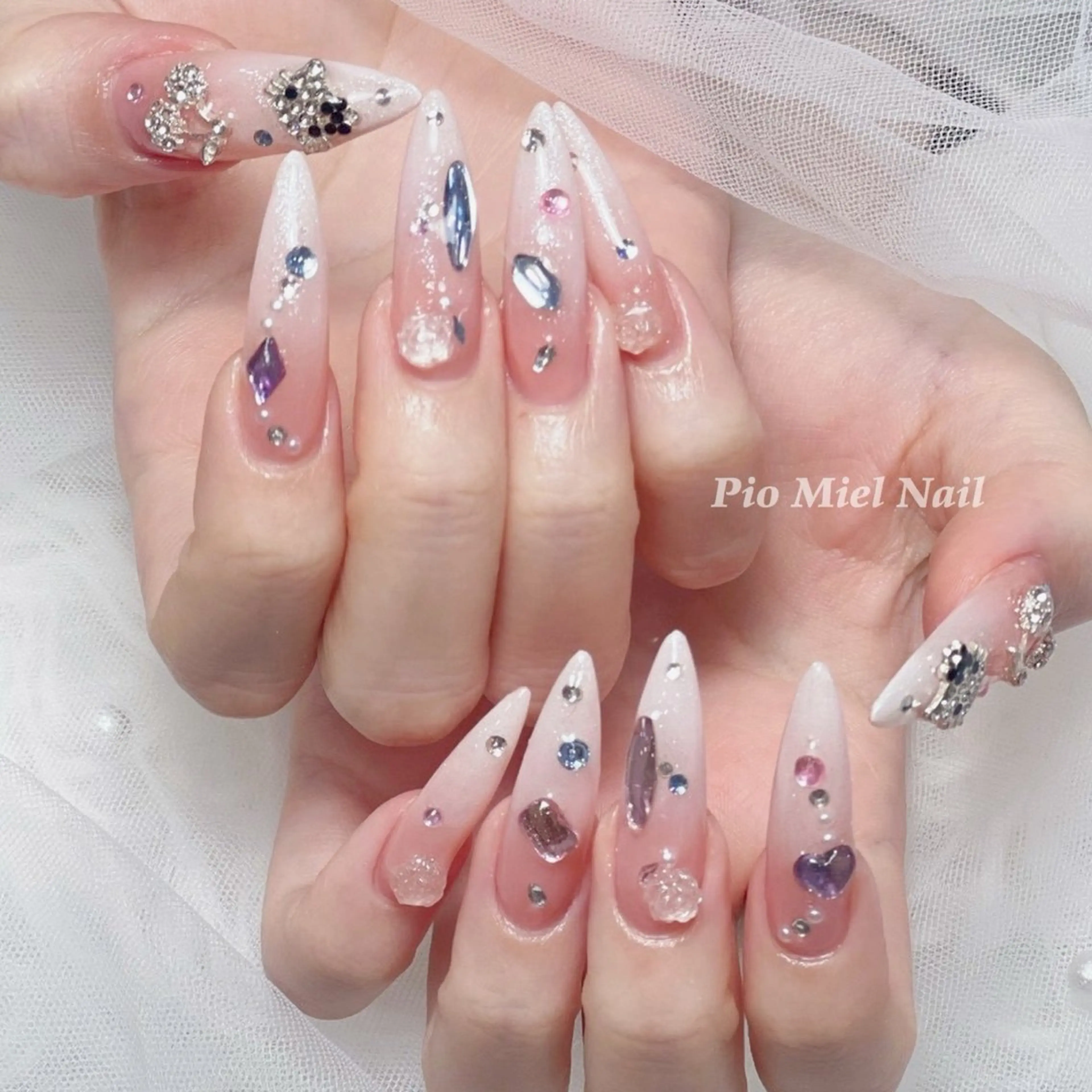 ネイル マグネットネイル ニュアンスネイル ピンク シンプルネイル ワンホンネイル ハンドネイル HANA 長さだしのネイルデザイン