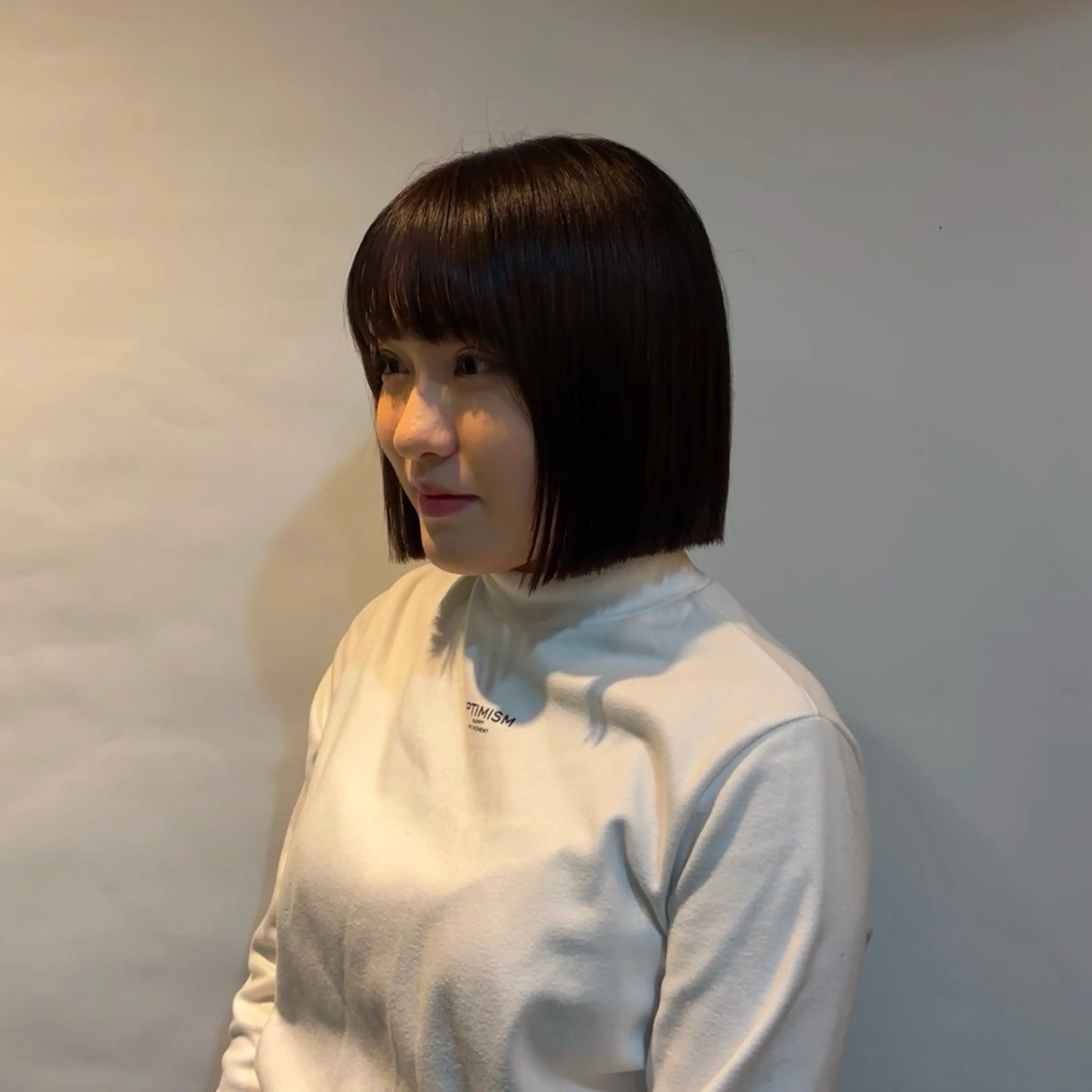 ミディアム カット HANA所属・林 小桃のヘアスタイル