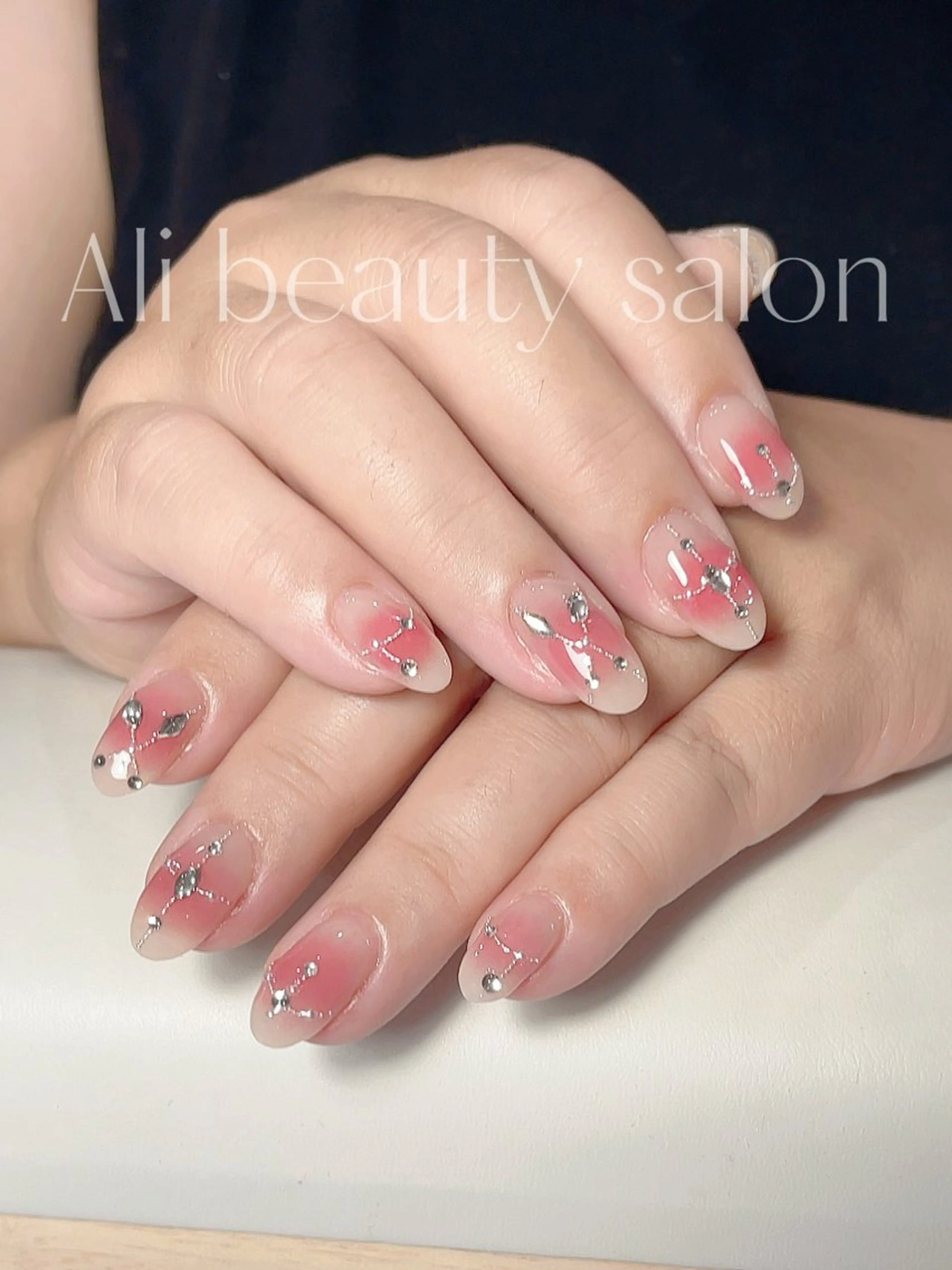 ネイル Ali 新小岩 ネイル専門のネイルデザイン