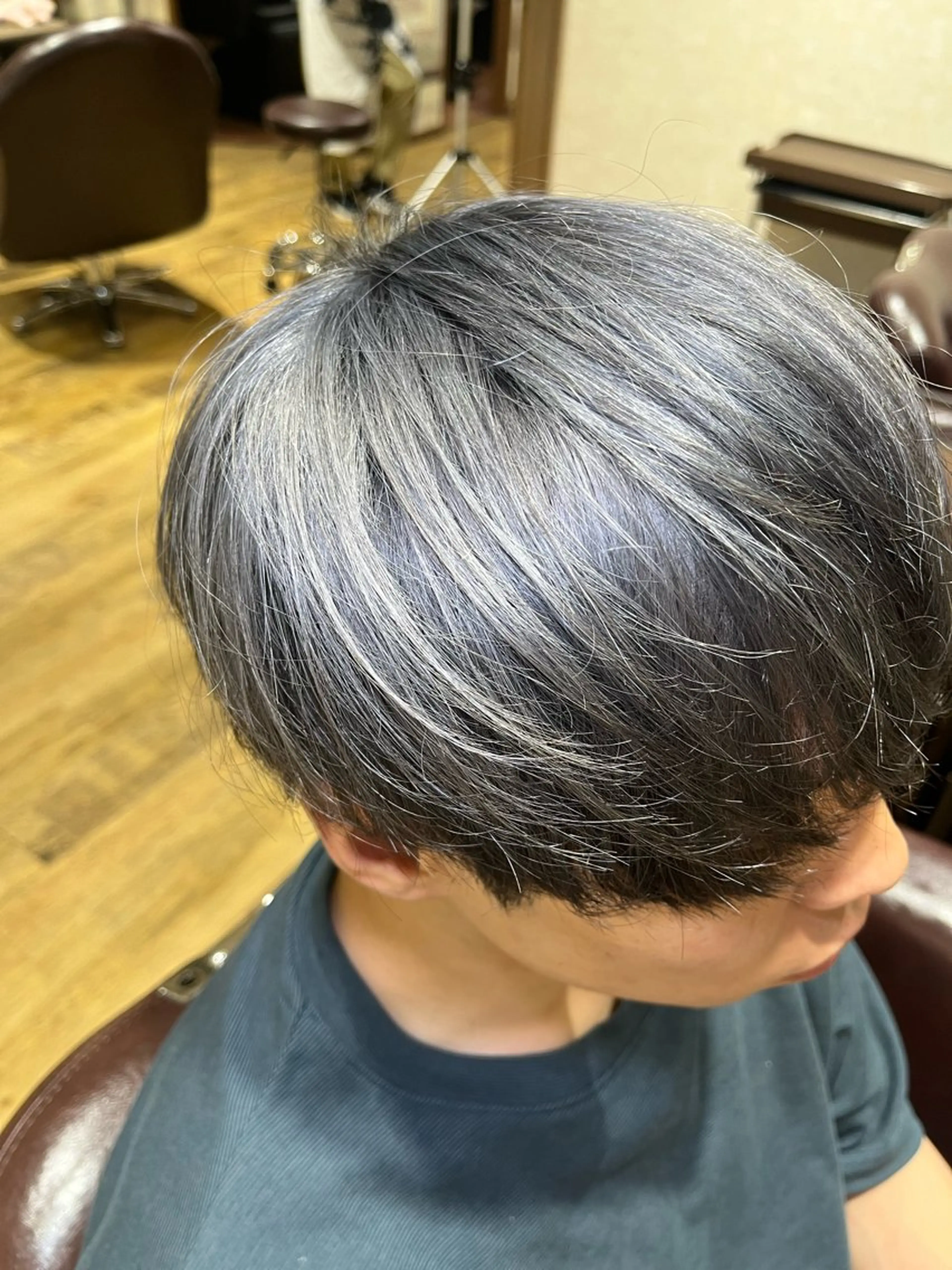 ショート ヘアカラー ulu by dot.所属・かがみはやと 髪質改善/縮毛矯正のヘアスタイル