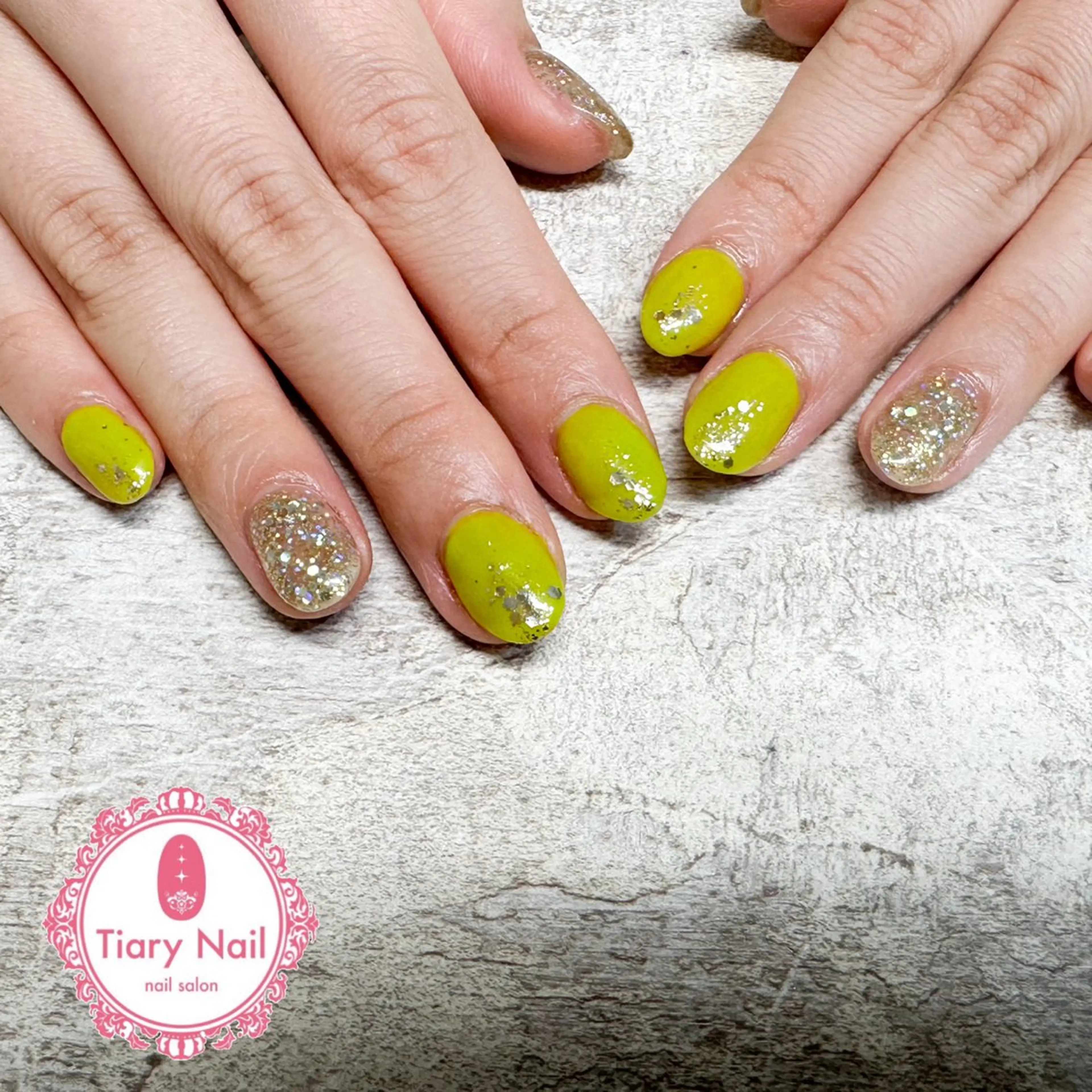 ネイル tiarynail K Kのネイルデザイン