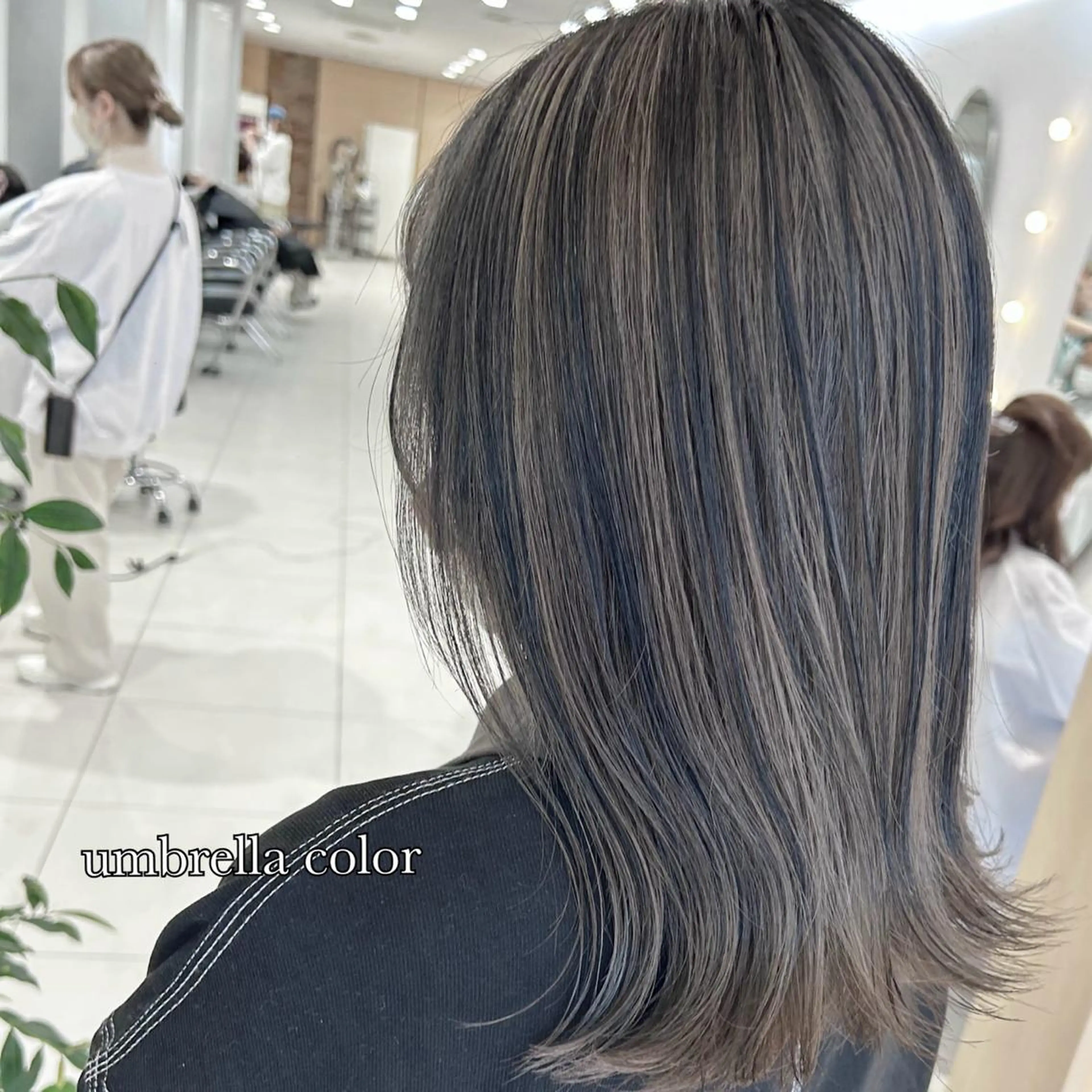 カラー Ida Akaneのヘアスタイル