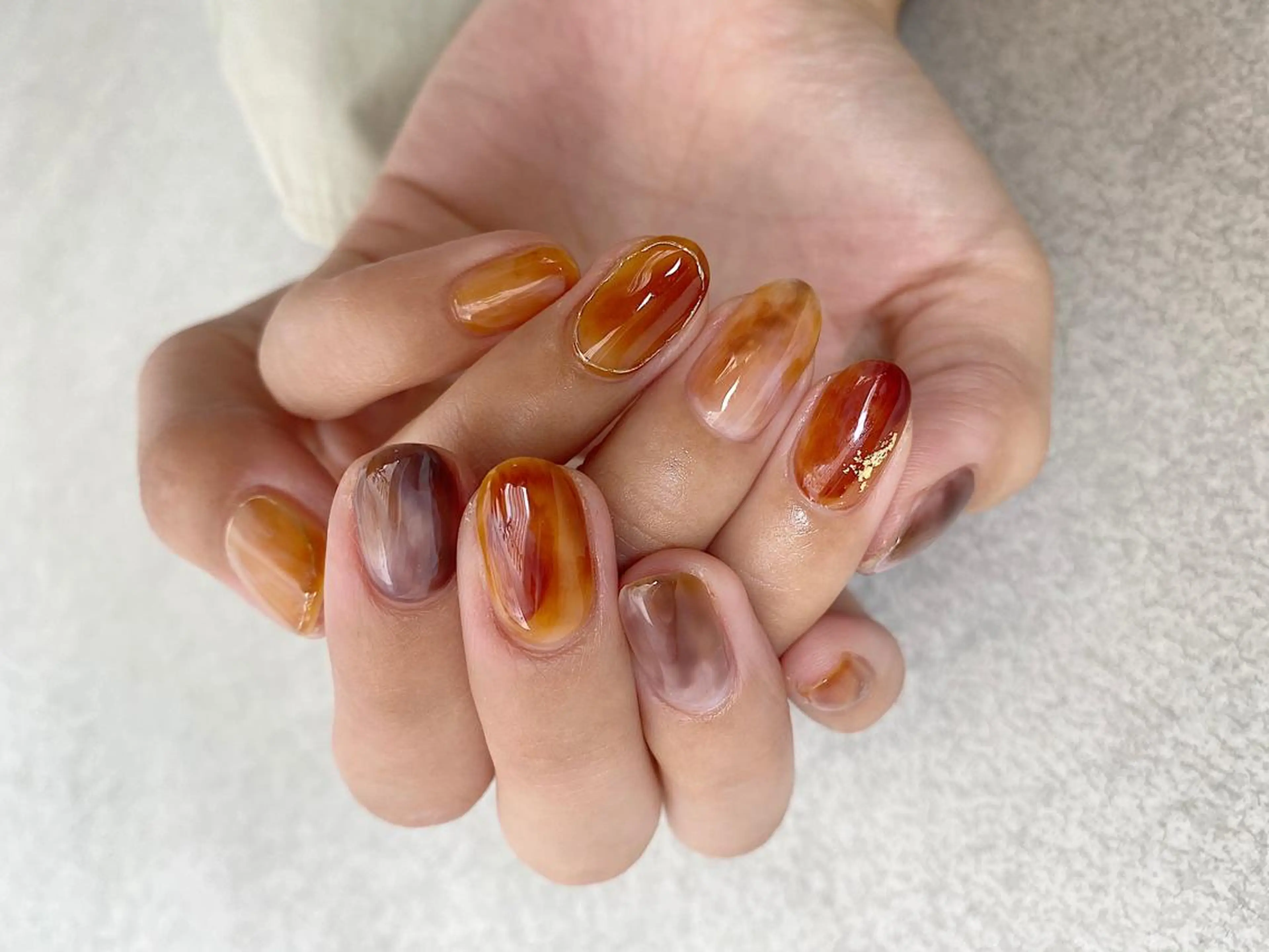 ネイル べっ甲ネイル オレンジ ハンドネイル フットネイル GRANDE大須 栄/店長 aki🌙のネイルデザイン