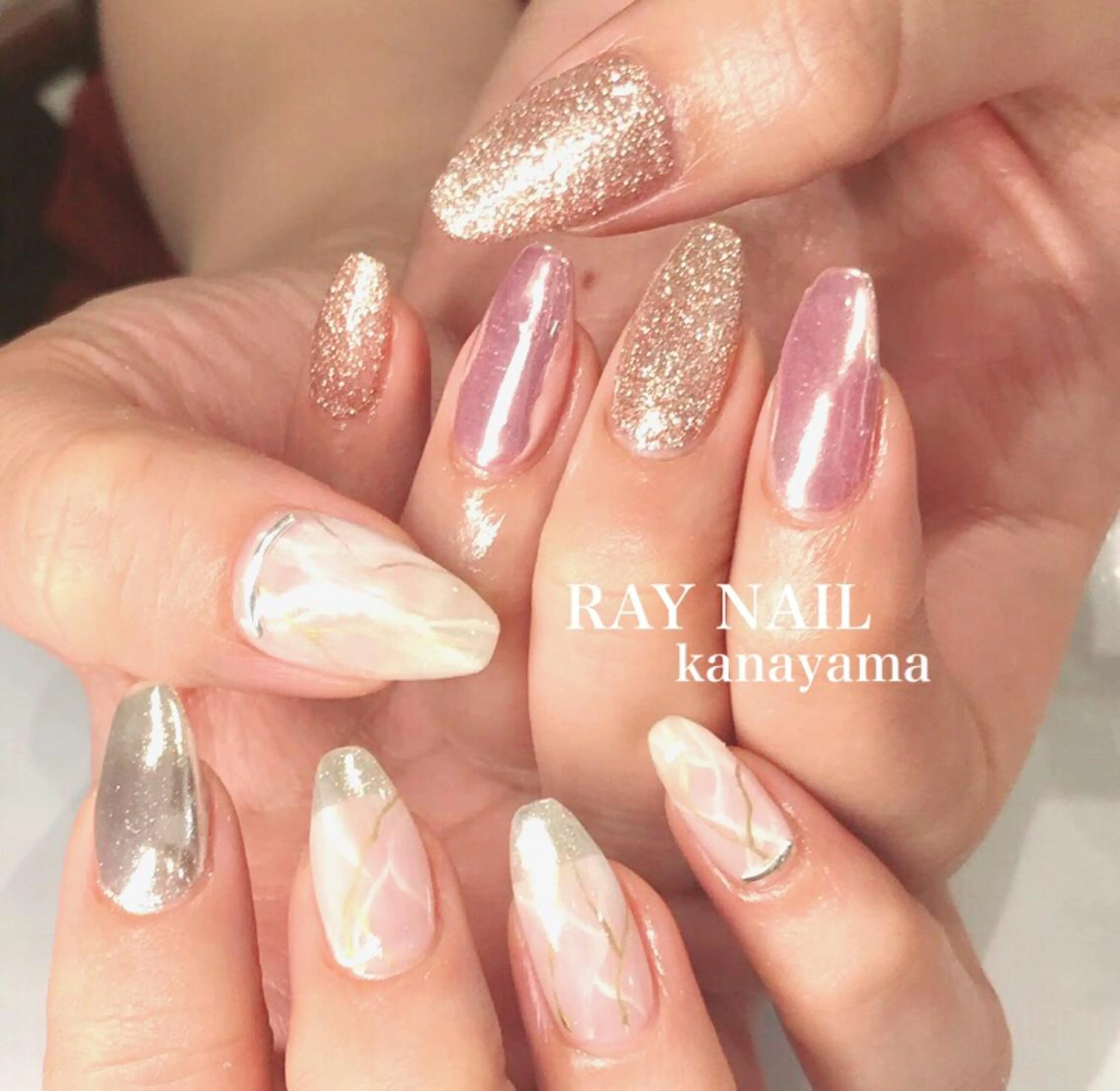 ネイル 大理石ネイル(マーブル) ミラーネイル Arowa 伊田のネイルデザイン