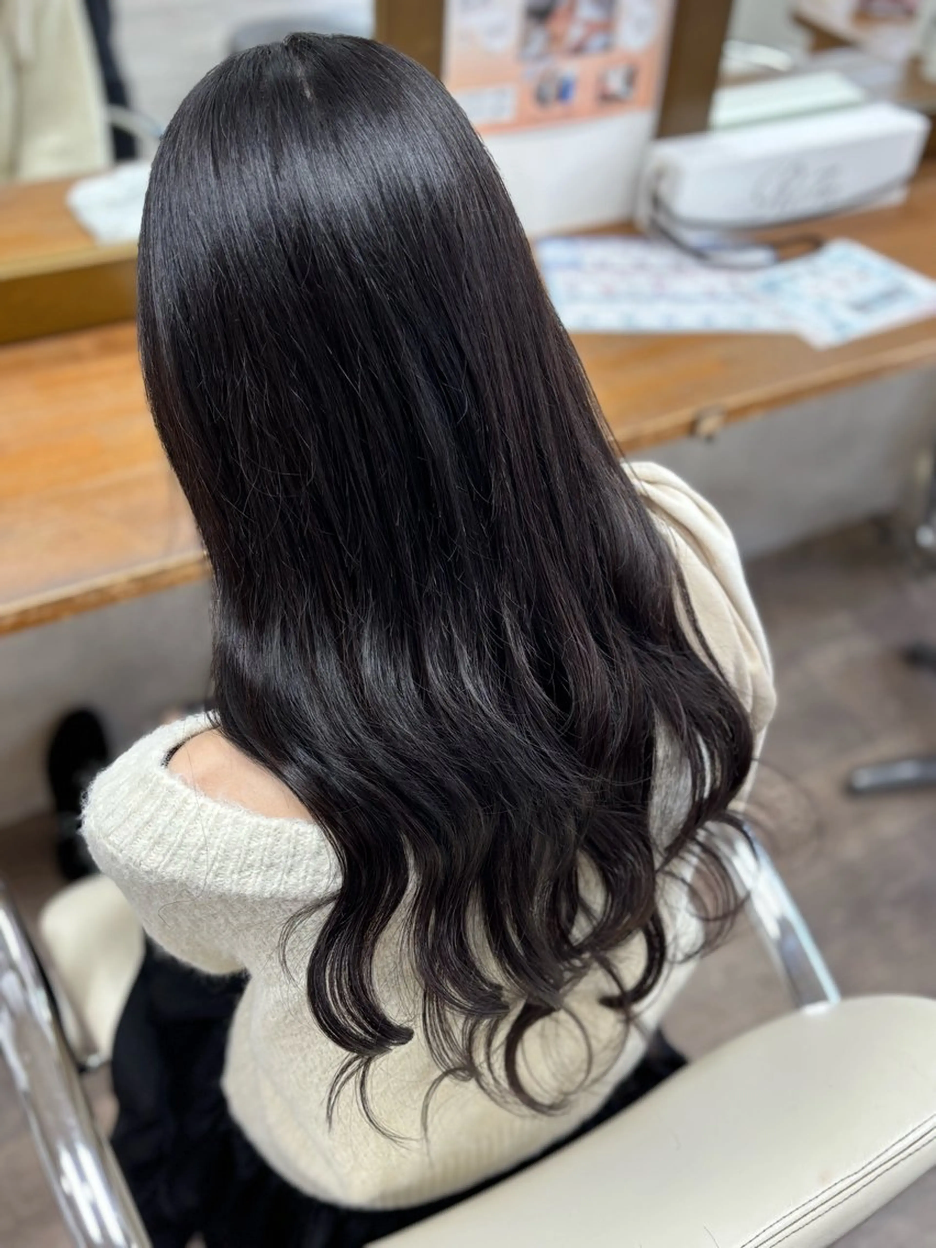 ロング KR2S中百舌鳥所属・艶カラー🫧/シール エクステRYOKAのヘアスタイル