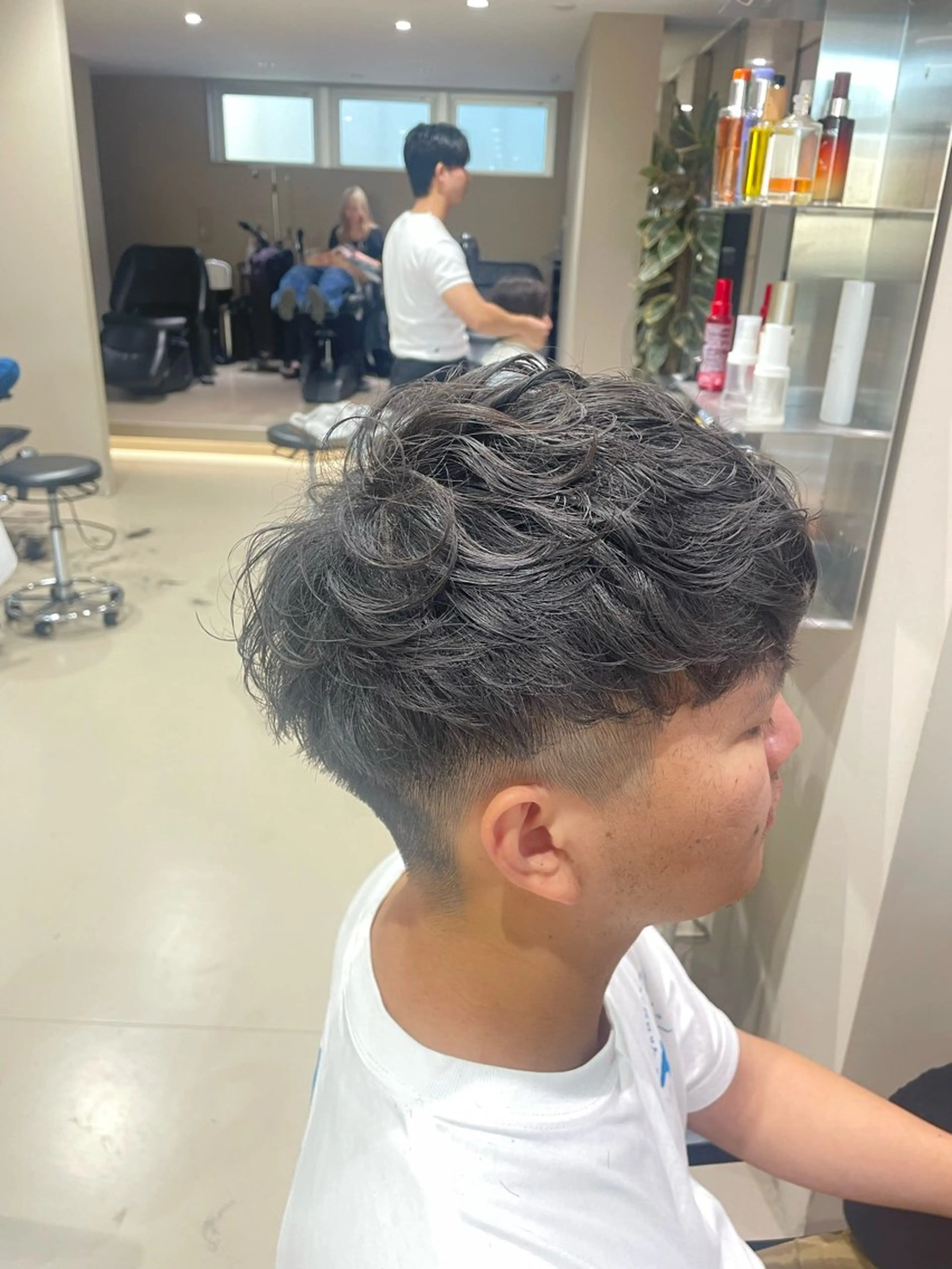 パーマ メンズ メンズパーマ ツーブロック 刈り上げ カット パーマ けいせい/横浜/ カラー、パーマ、縮毛のヘアスタイル