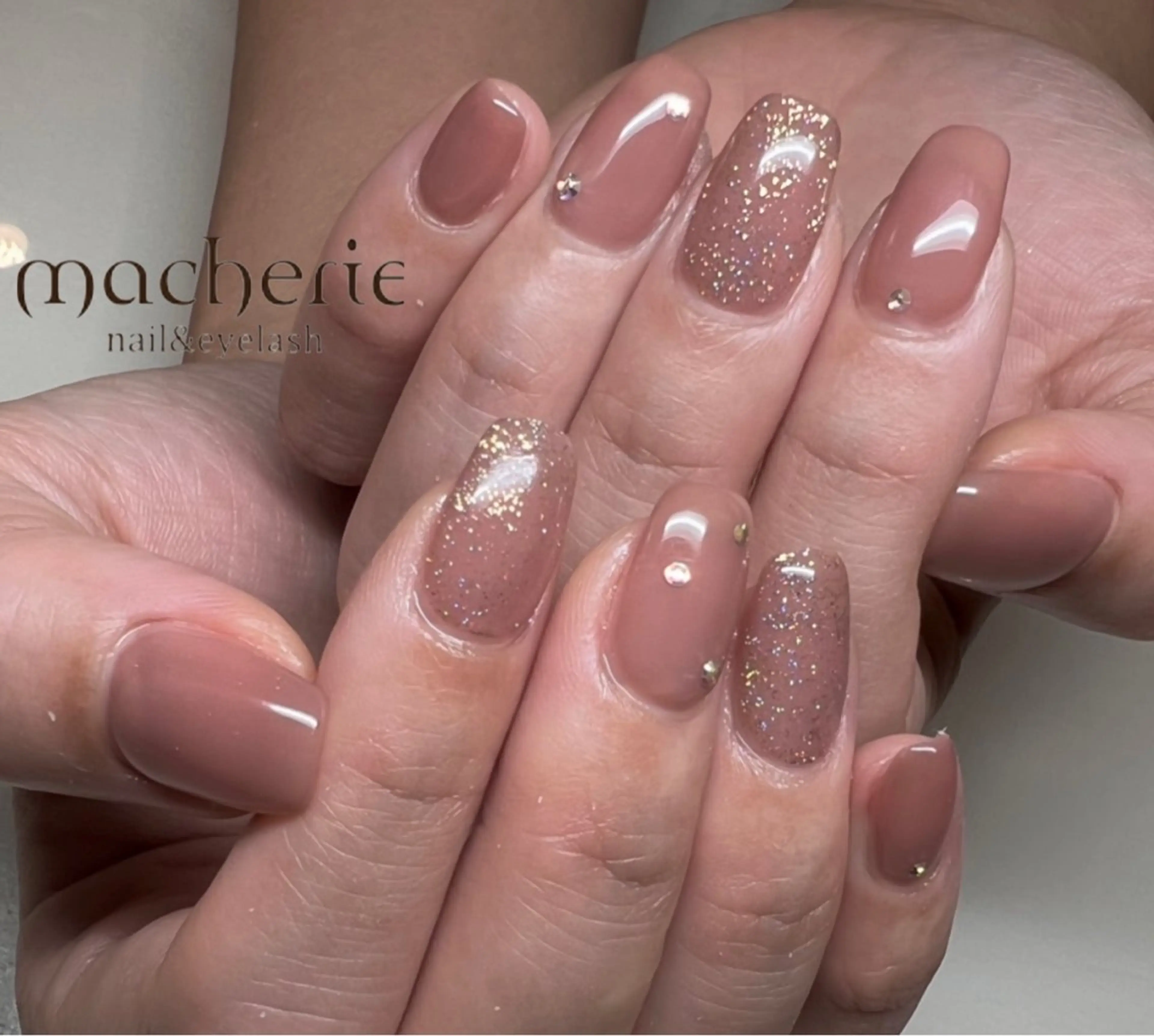 セミロング マシェリ 梅田のネイルデザイン