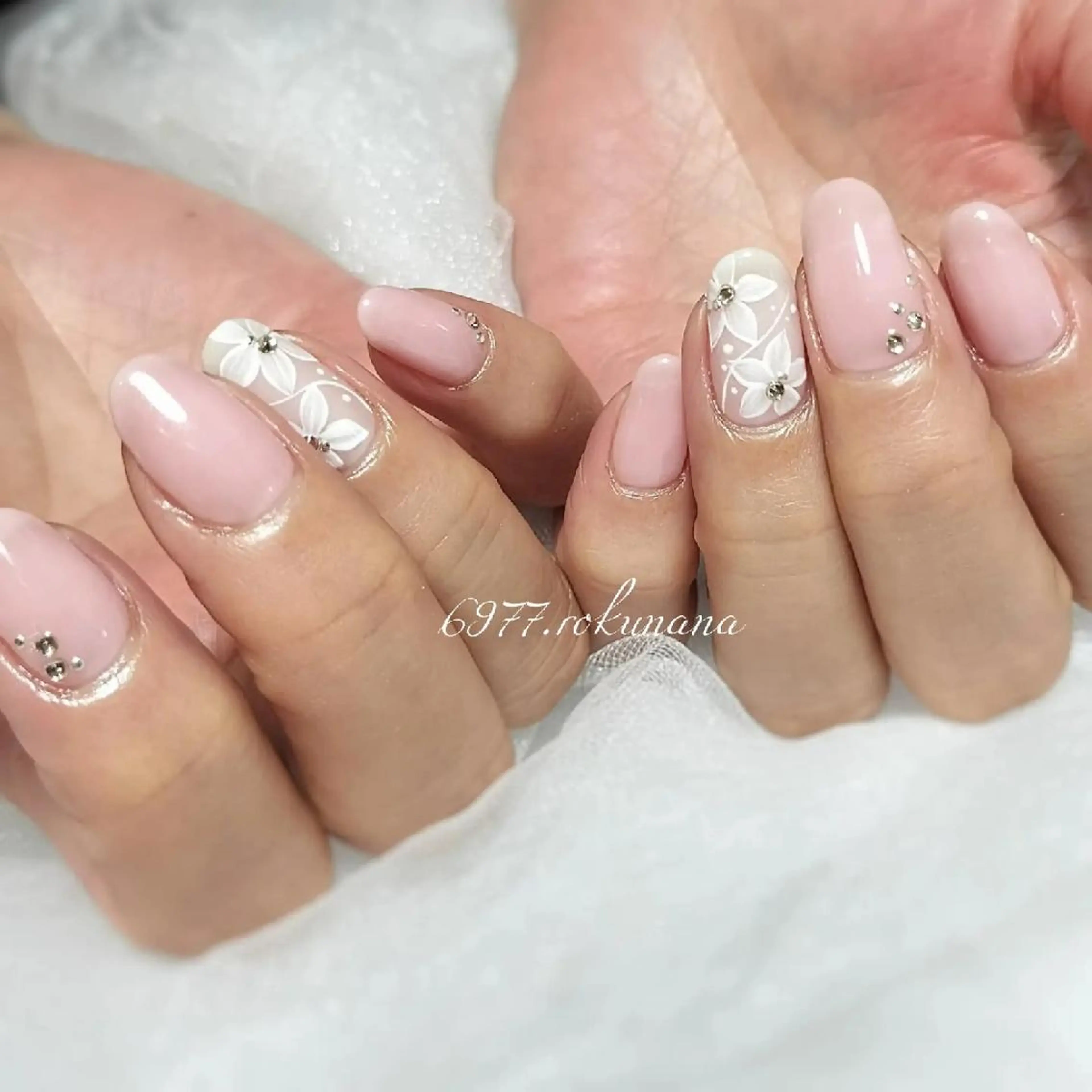 ネイル rokunana 佐野のネイルデザイン