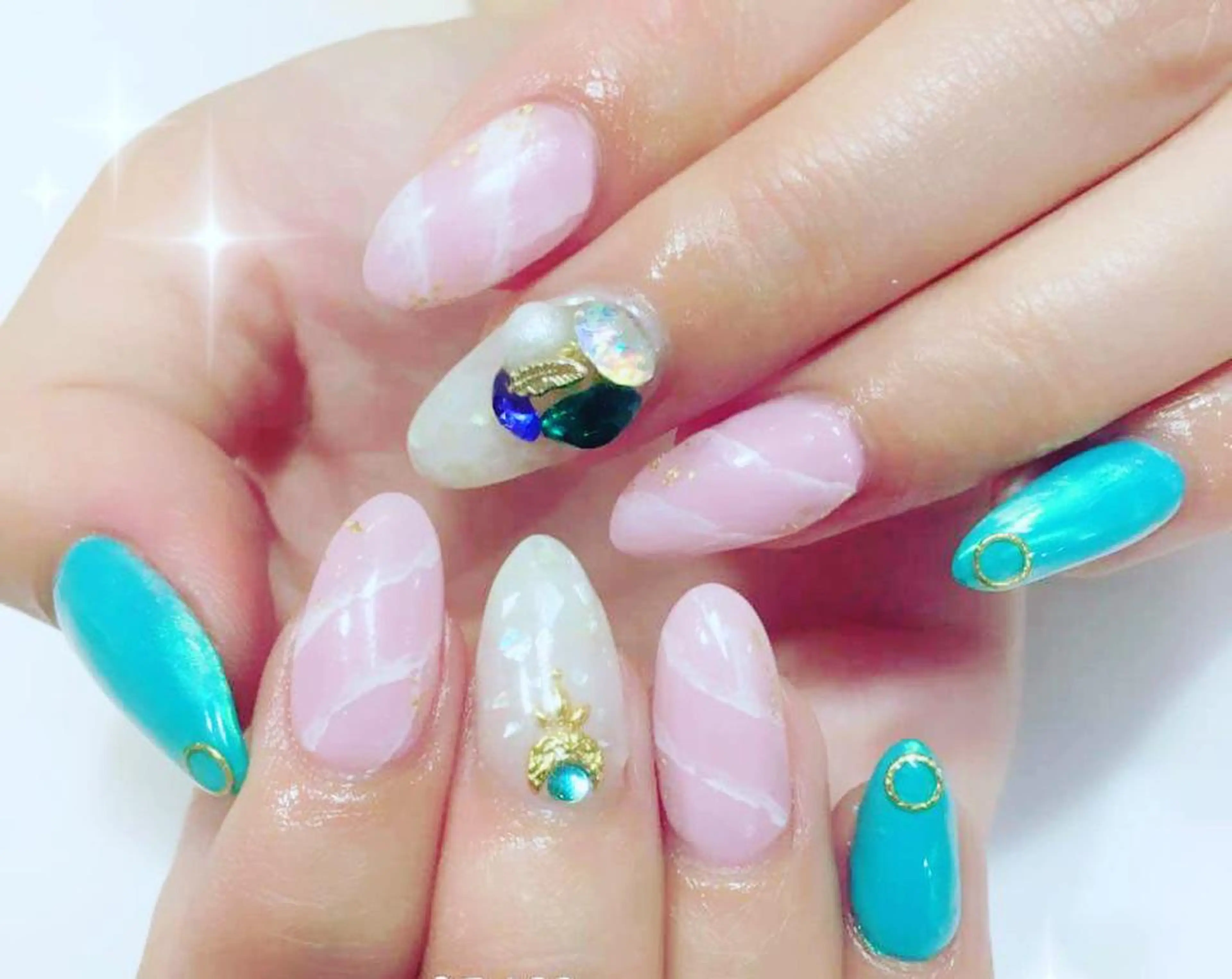ミディアム カラー ヘアアレンジ メンズ キッズ ネイル マツエク・マツパ NAILSGOGO shibuyaのネイルデザイン