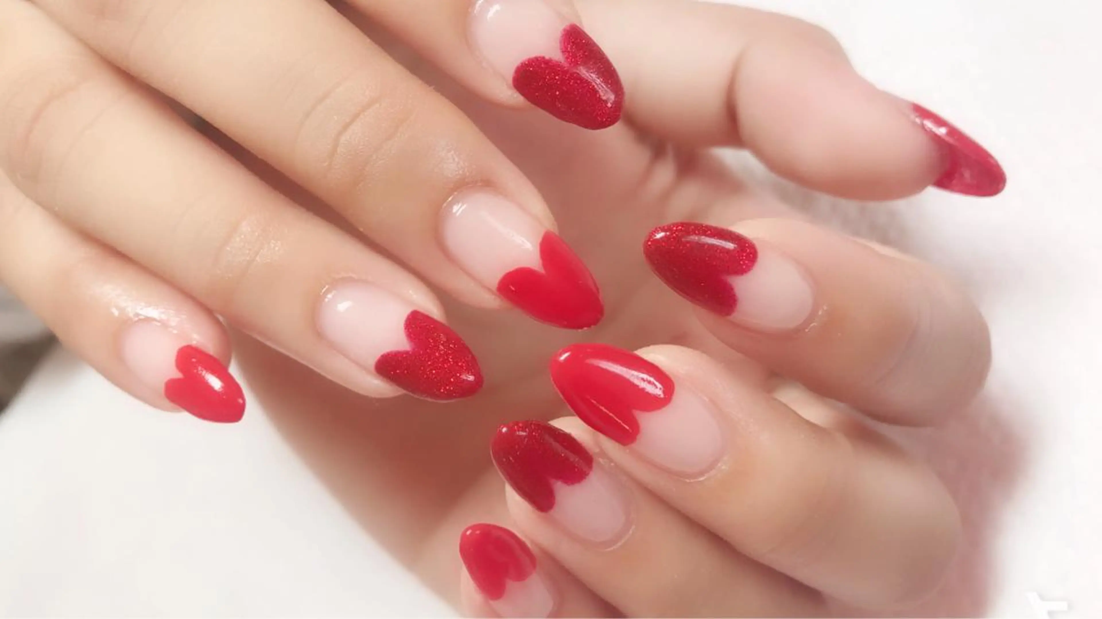 ネイル ハンドネイル SINCERELY シンシアリー🌈のネイルデザイン