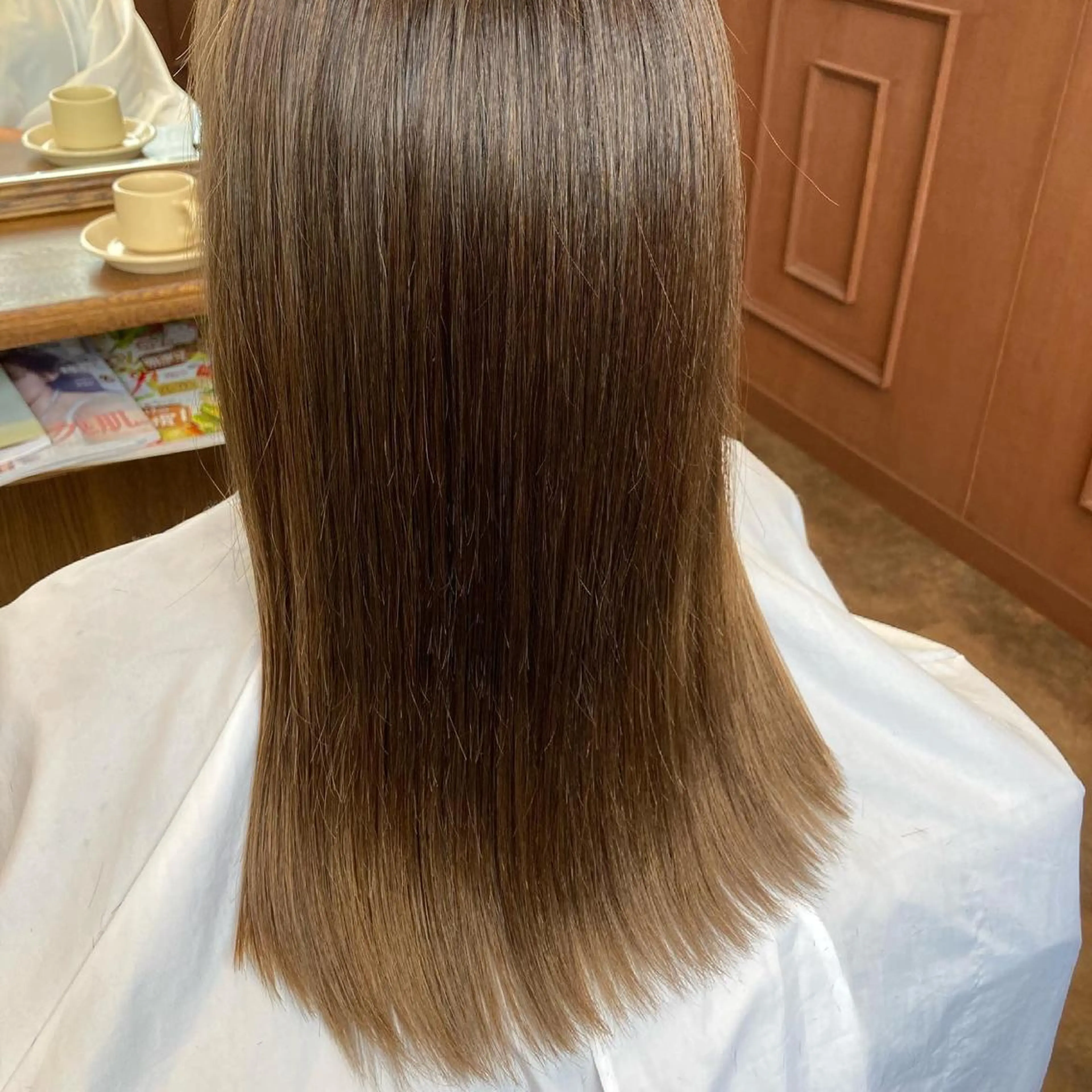 セミロング 酸性ストレート IVERA二刀流⚔️ 横野圭⚔️のヘアスタイル