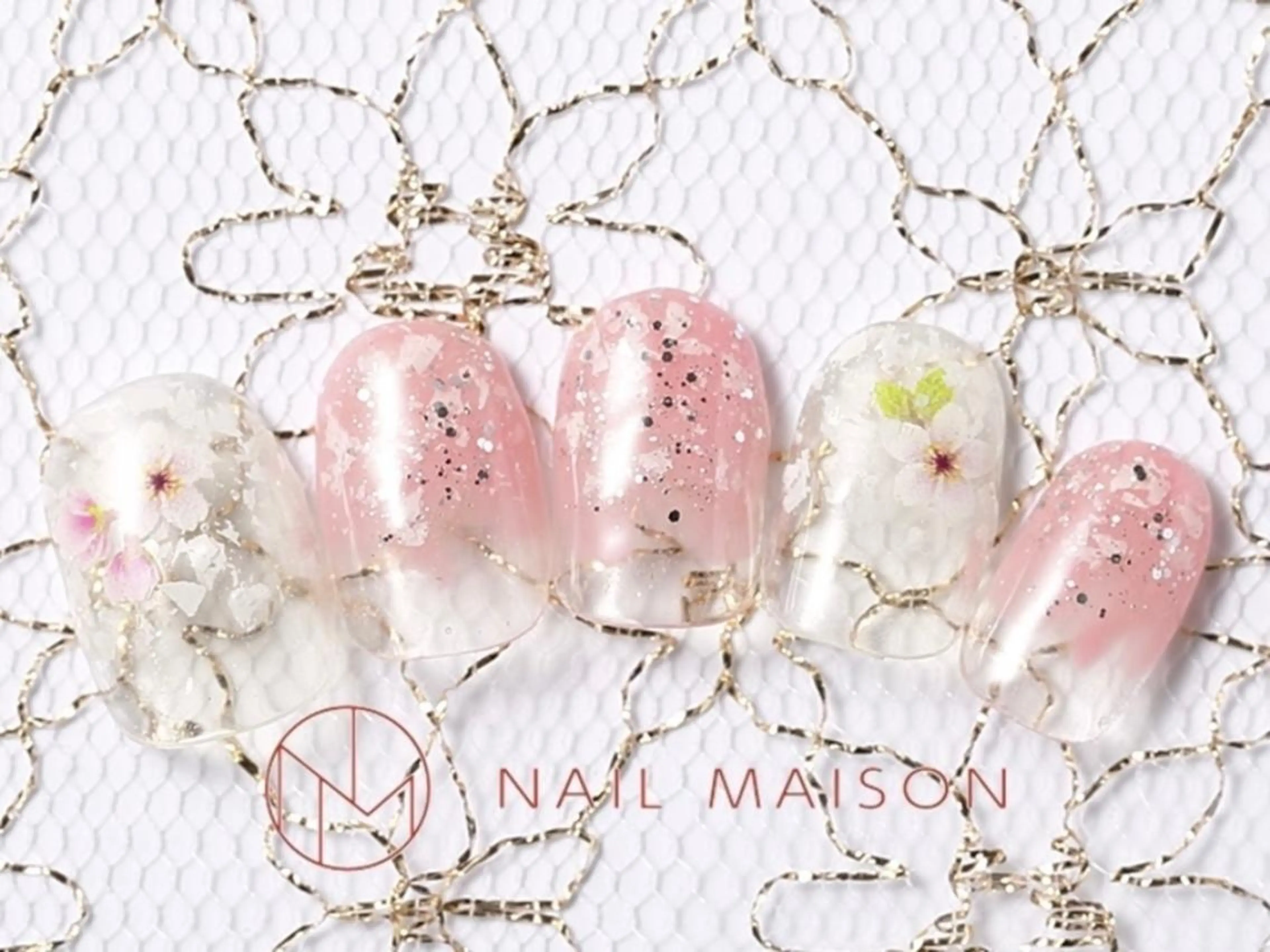 ネイル T RIRIKAのネイルデザイン