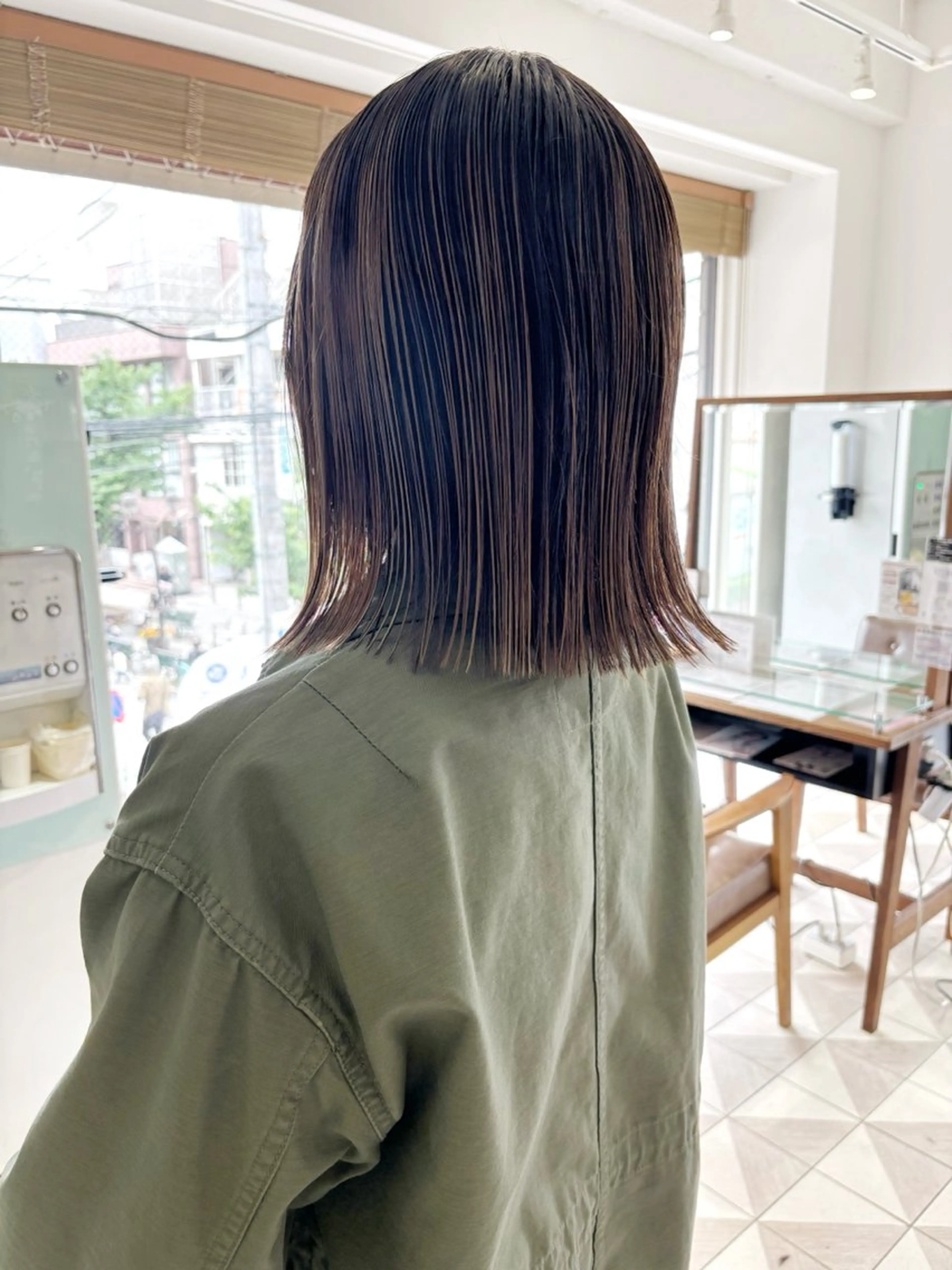 ミディアム カラー カット ヘアカラー 齋藤 咲のヘアスタイル