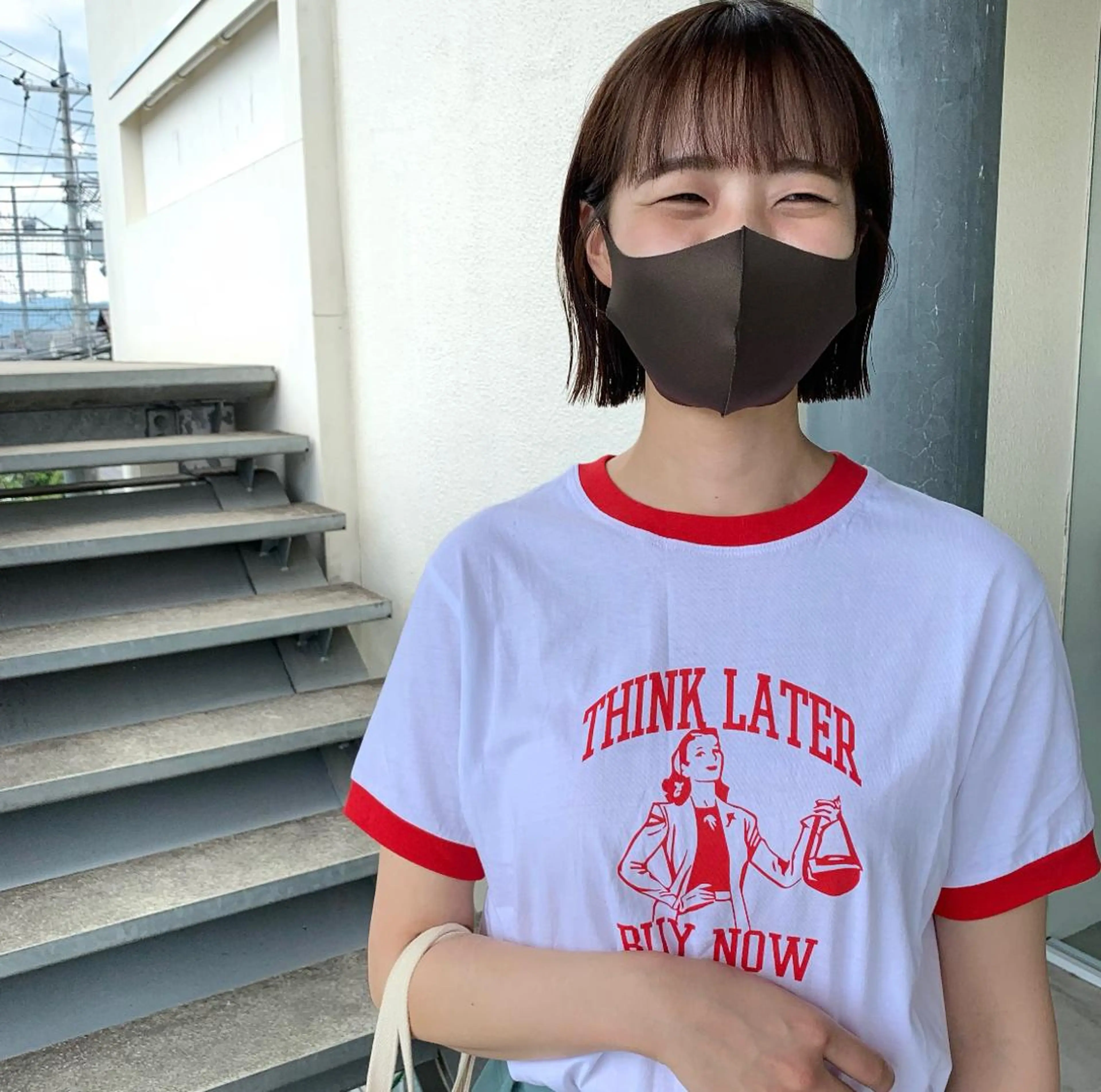 ショート ボブ 岩井 愛生のヘアスタイル