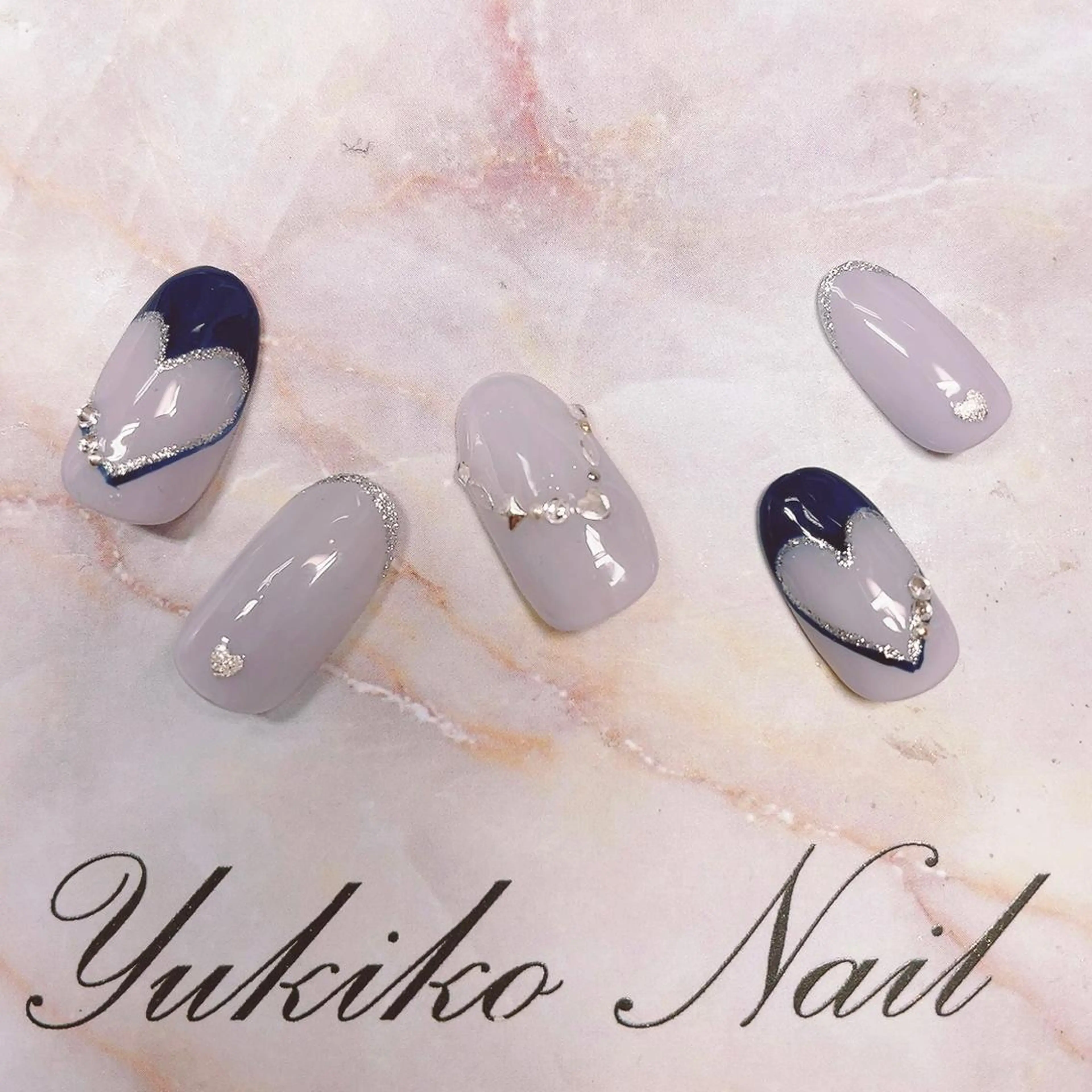 ネイル フレンチネイル ハート バレンタイン 冬ネイル ハンドネイル ユキコ ネイルのネイルデザイン