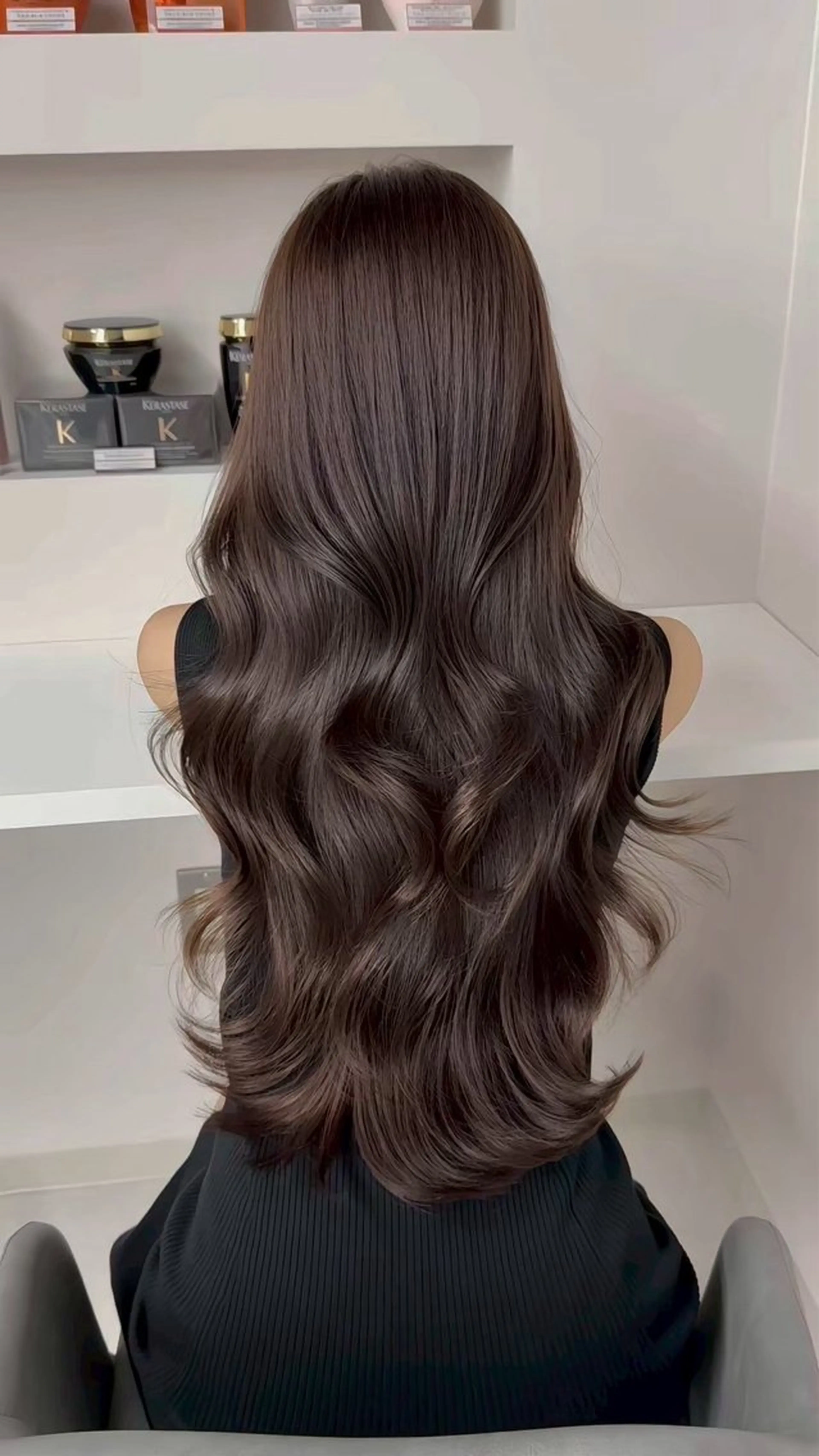 カラー ヘアカラー モリシタ チョウのヘアスタイル