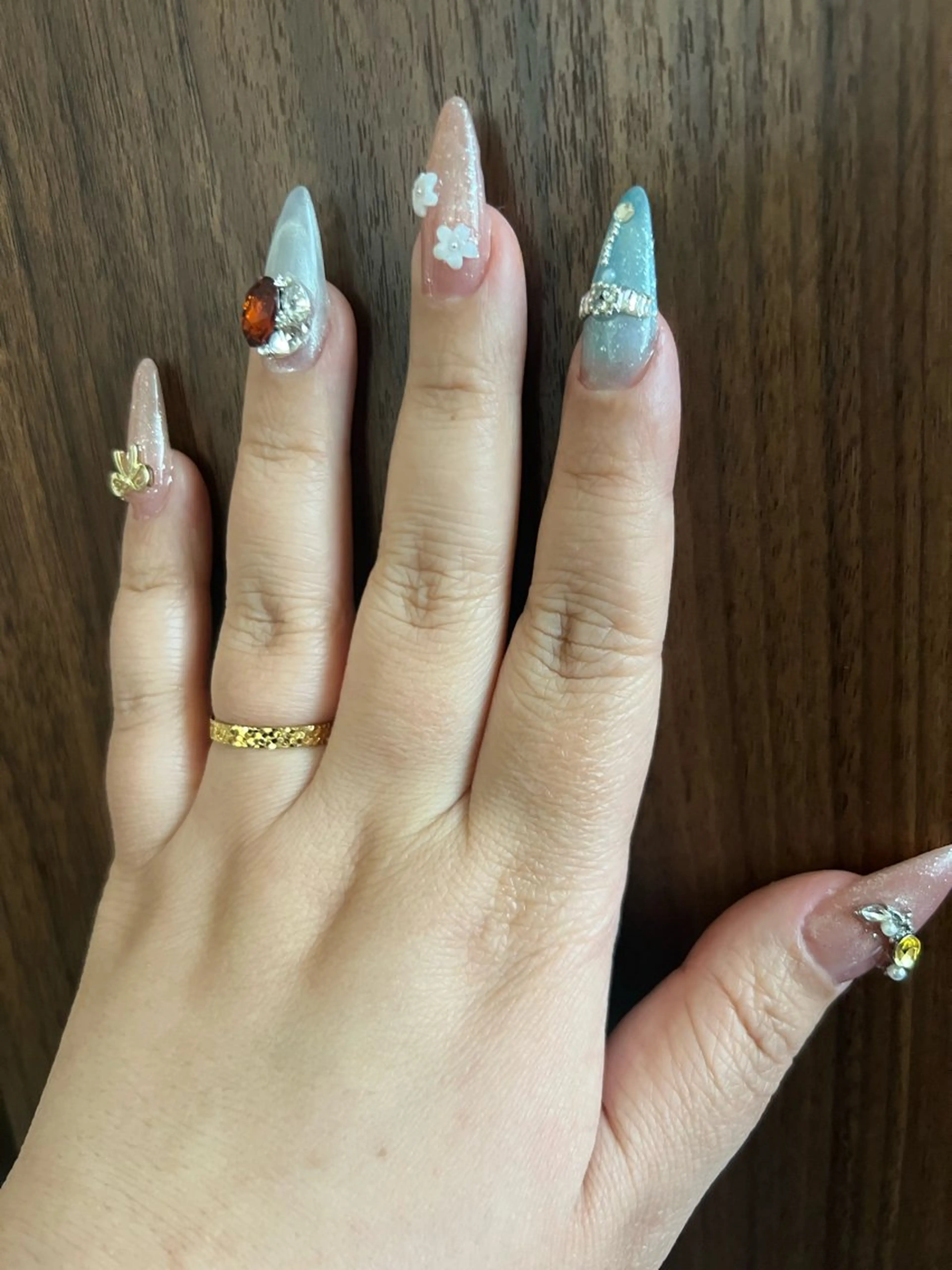 ネイル 君美ネイル所属・南田 リジュンのネイルデザイン