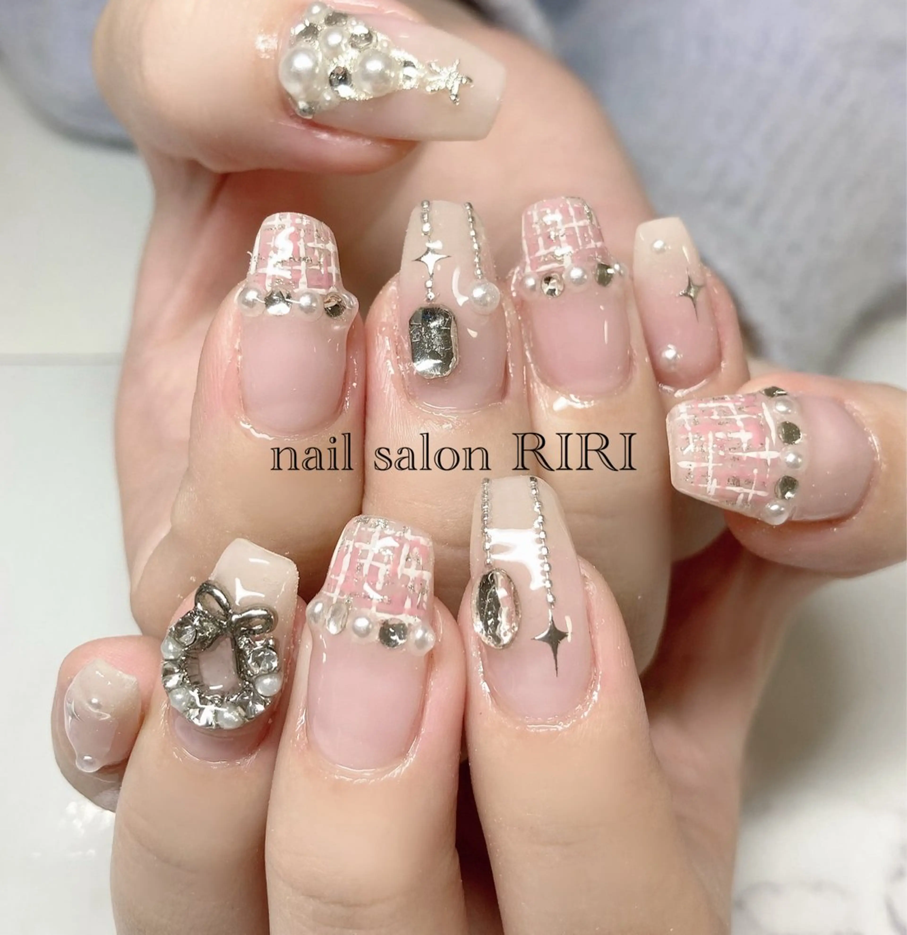 ネイル ツイードネイル ワンホンネイル 冬ネイル クリスマス private  nail  salon RIRI所属・RIRI リリのネイルデザイン