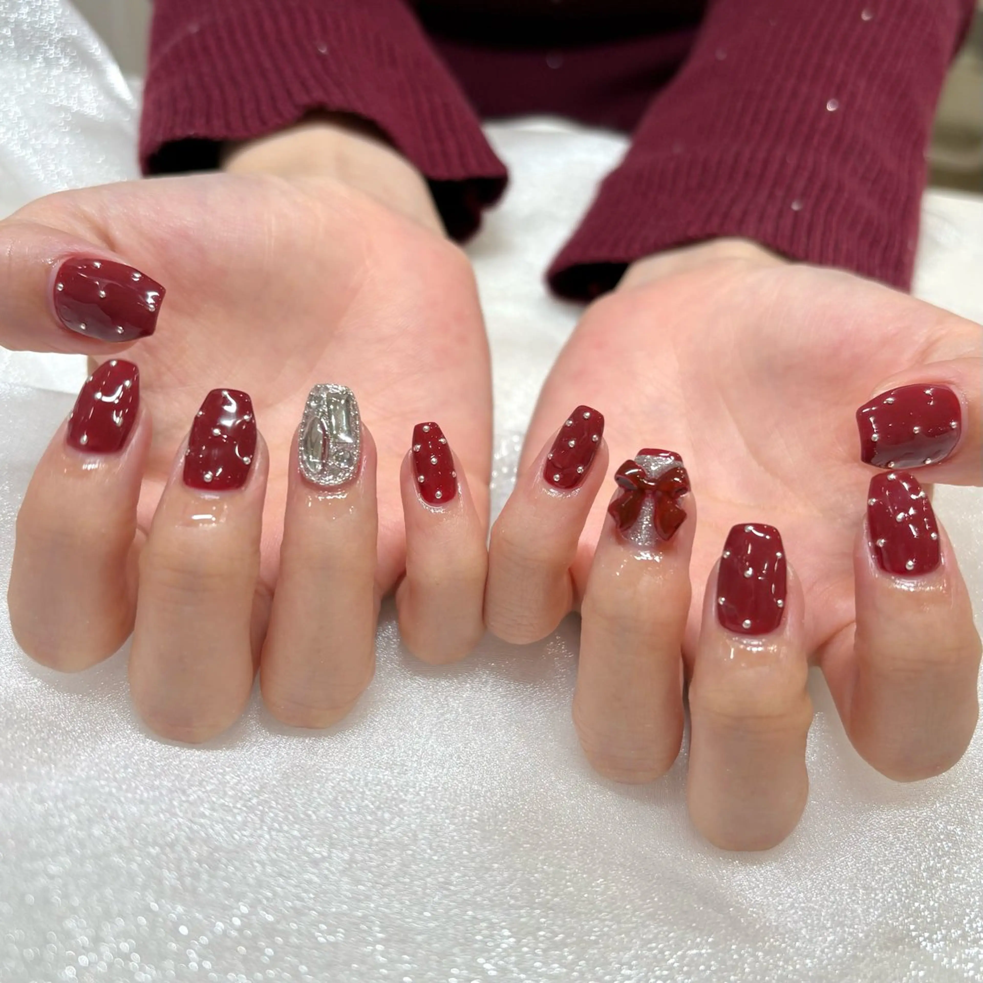 ネイル ボルドー リボン ハンドネイル 江原 楓果のネイルデザイン