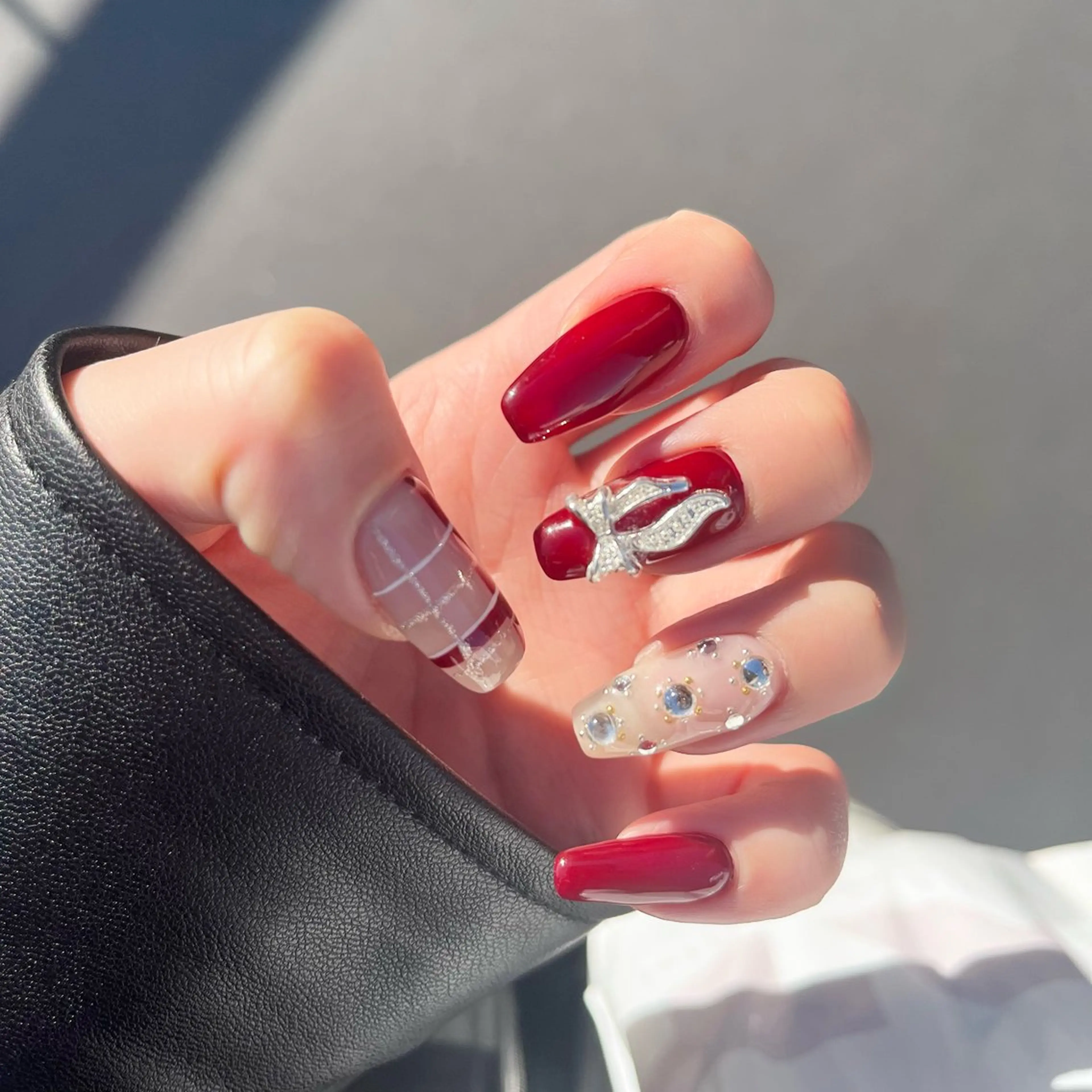 ネイル ハンドネイル フットネイル mieux IZUMiのネイルデザイン