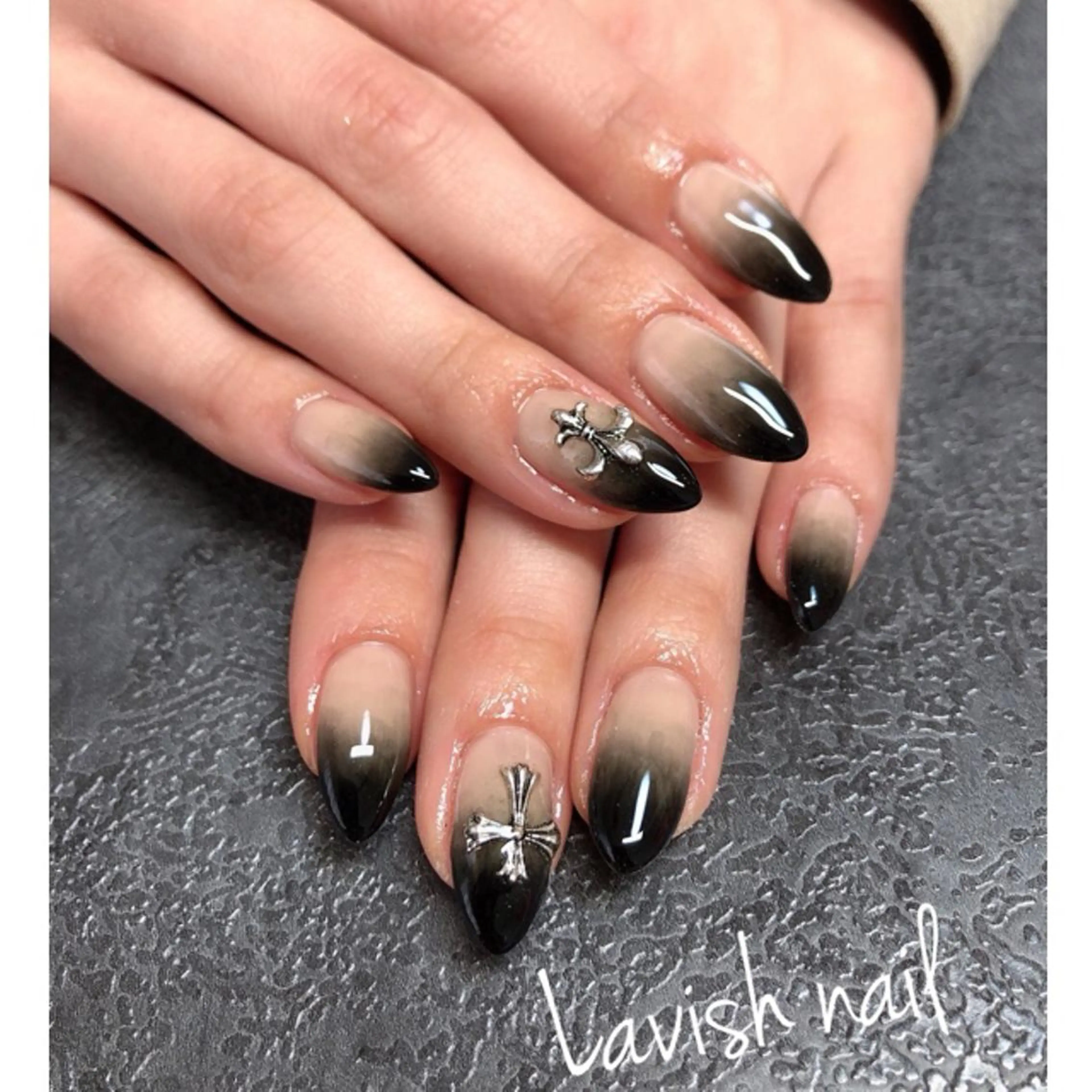 ネイル ハンドネイル Lavish nailのネイルデザイン
