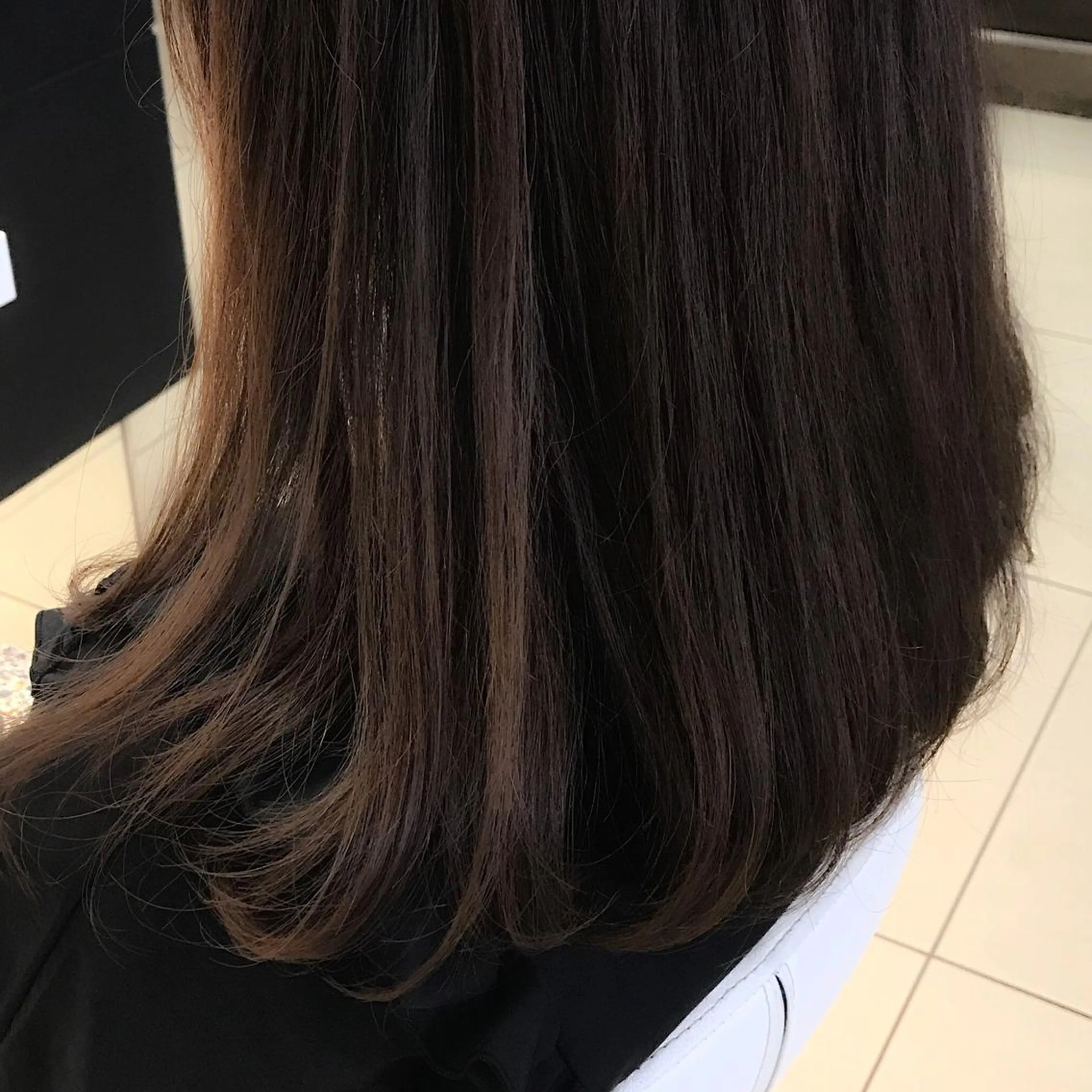 セミロング カラー ハイライトカラー パープルカラー 外国人風カラー ハイライト 二宮 早智子のヘアスタイル