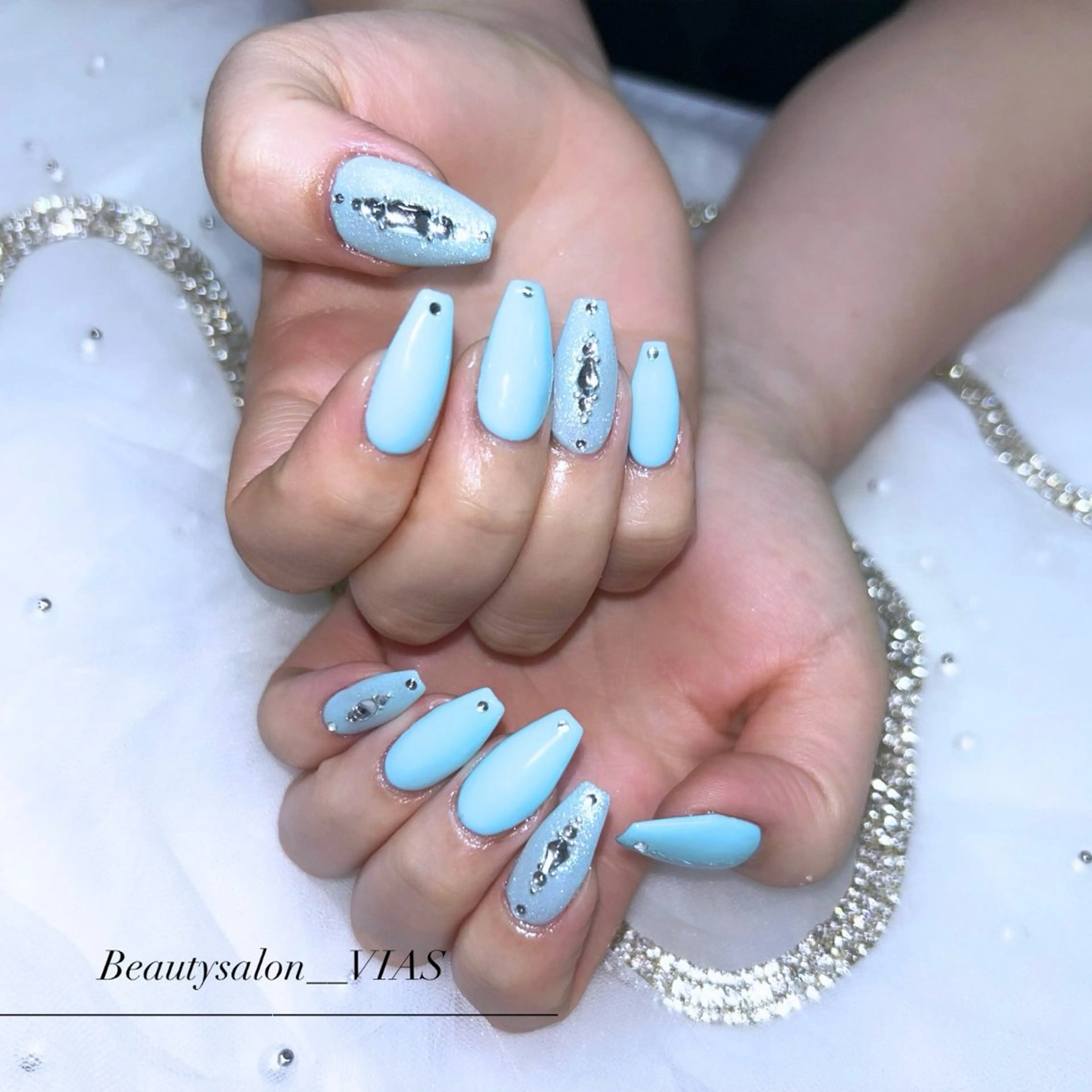 ネイル ハンドネイル VIAS 〜EYE&NAIL〜のネイルデザイン