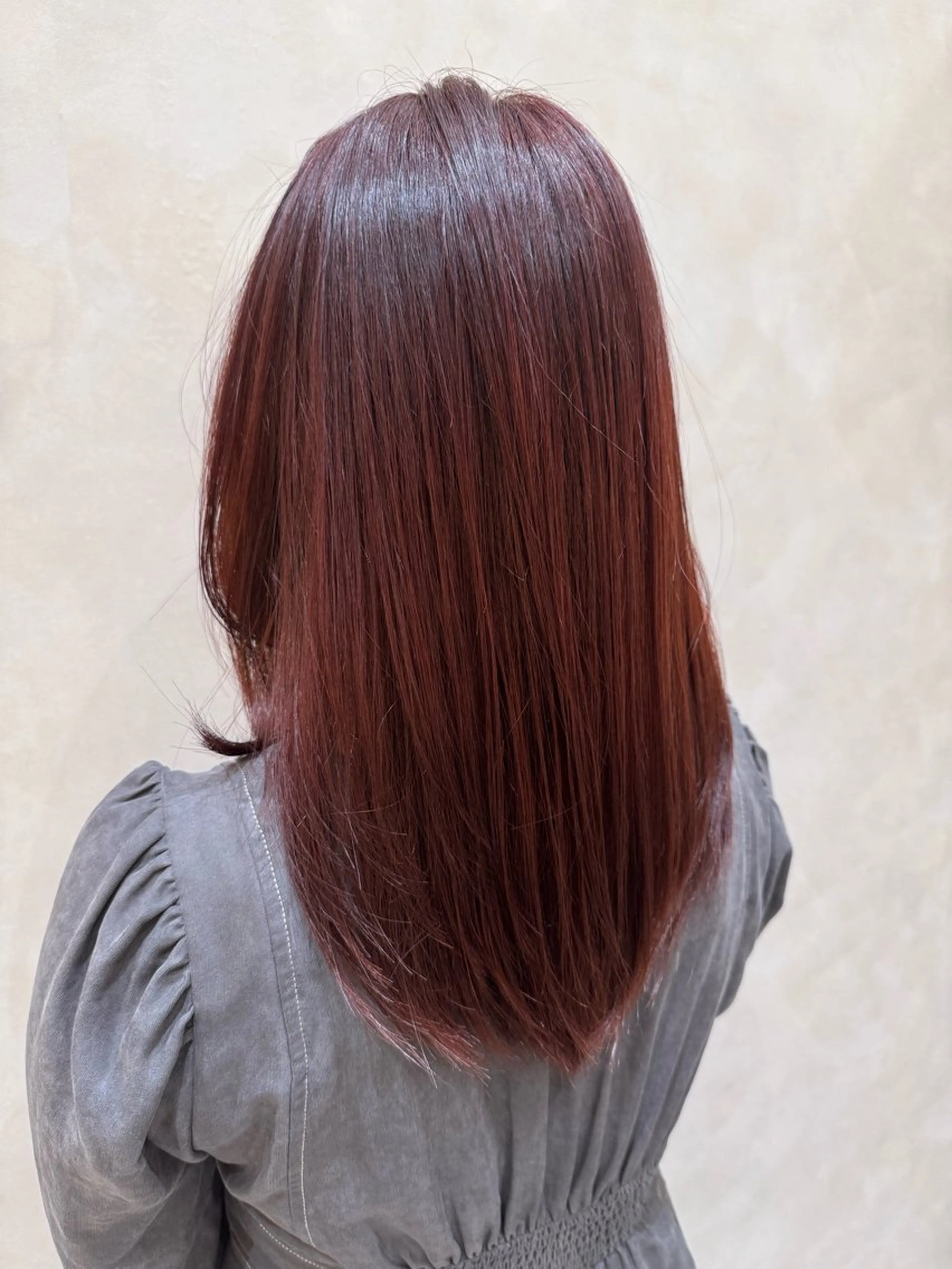 セミロング カット ヘアカラー 酸性ストレート 青木優磨のヘアスタイル