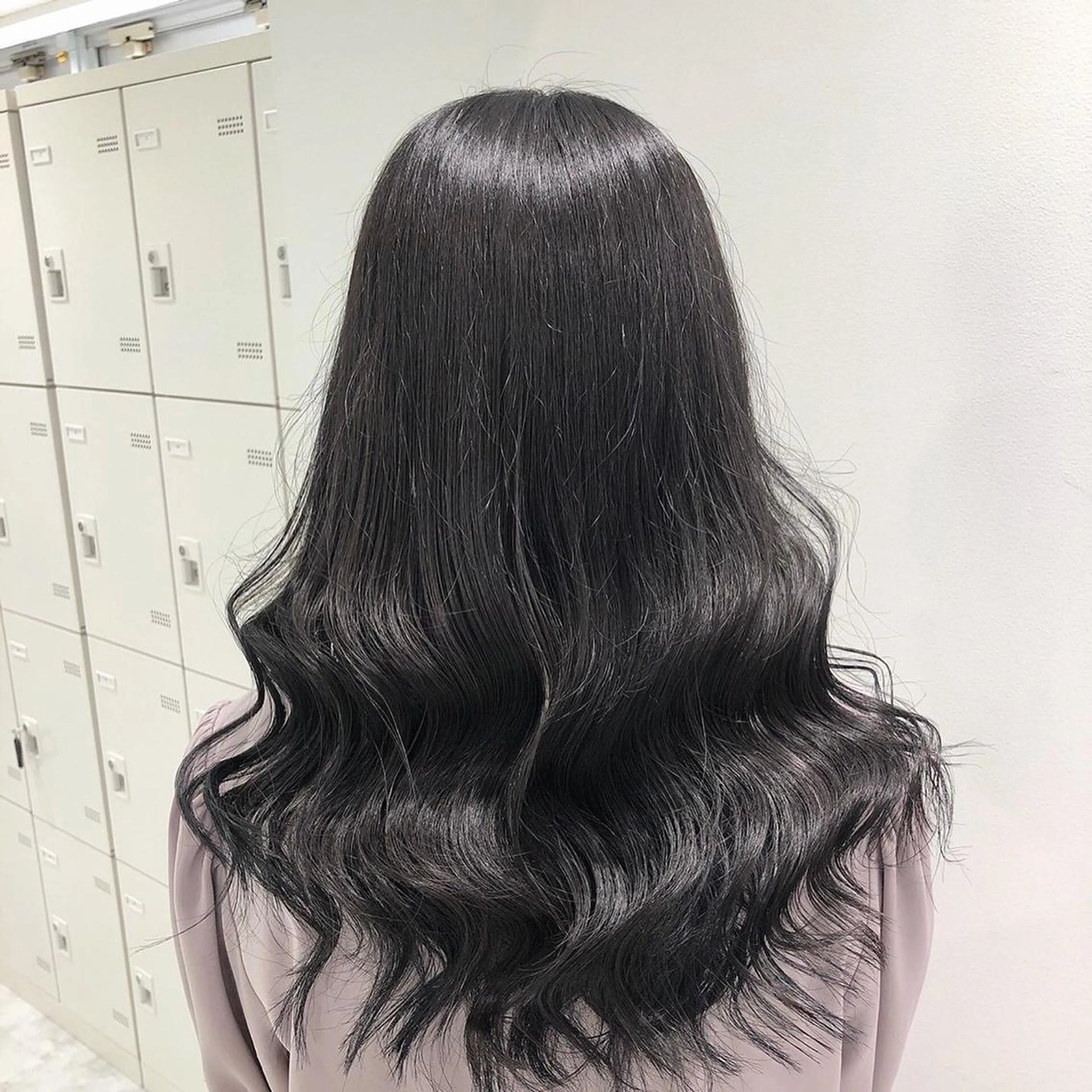 セミロング カラー アッシュ ネイビーカラー ベージュカラー💖 やすひろのヘアスタイル