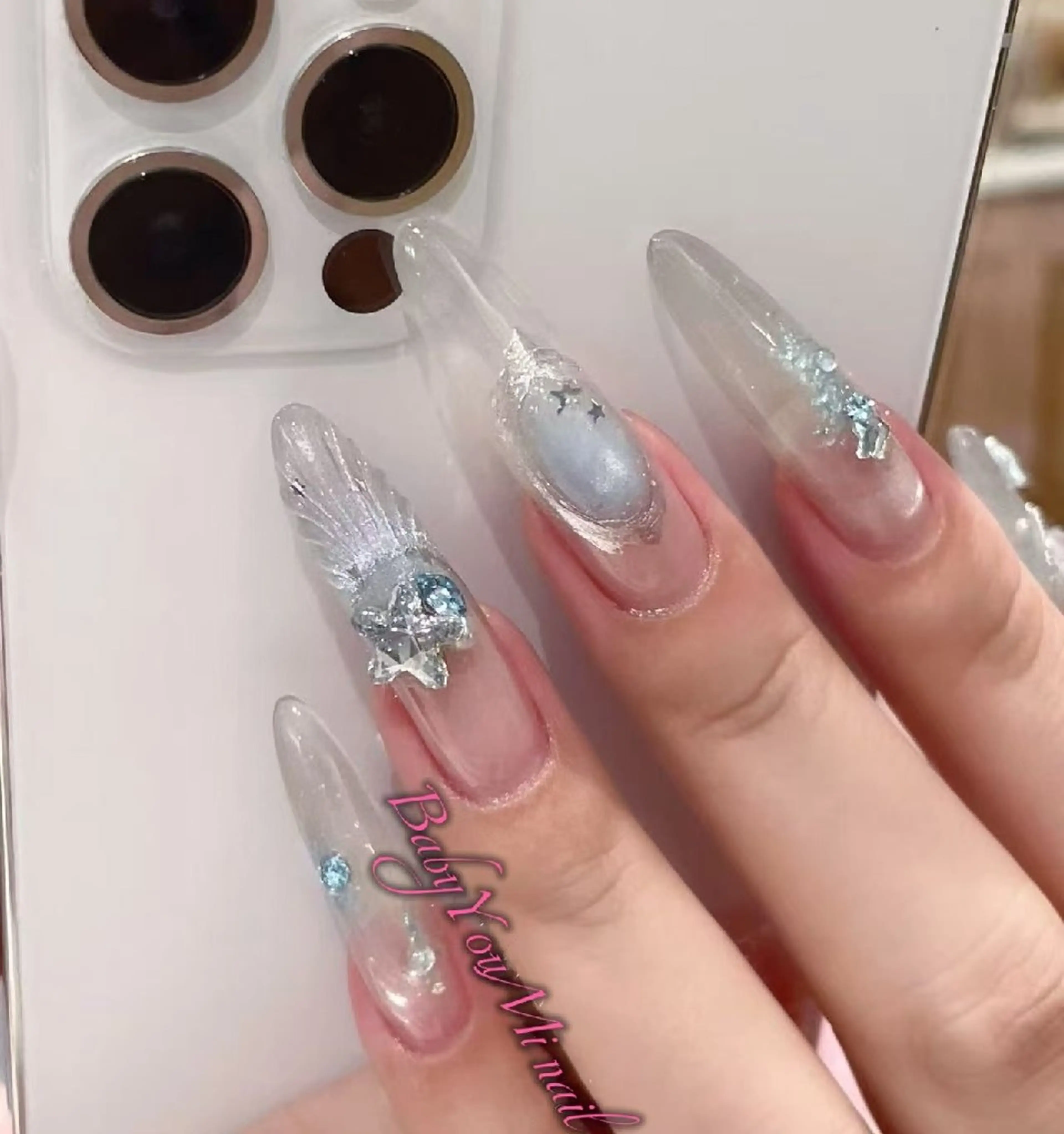 ネイル オーロラネイル フラワーネイル フットネイル フレンチネイル ジェルネイル ハンドネイル Oomiya 服部のネイルデザイン