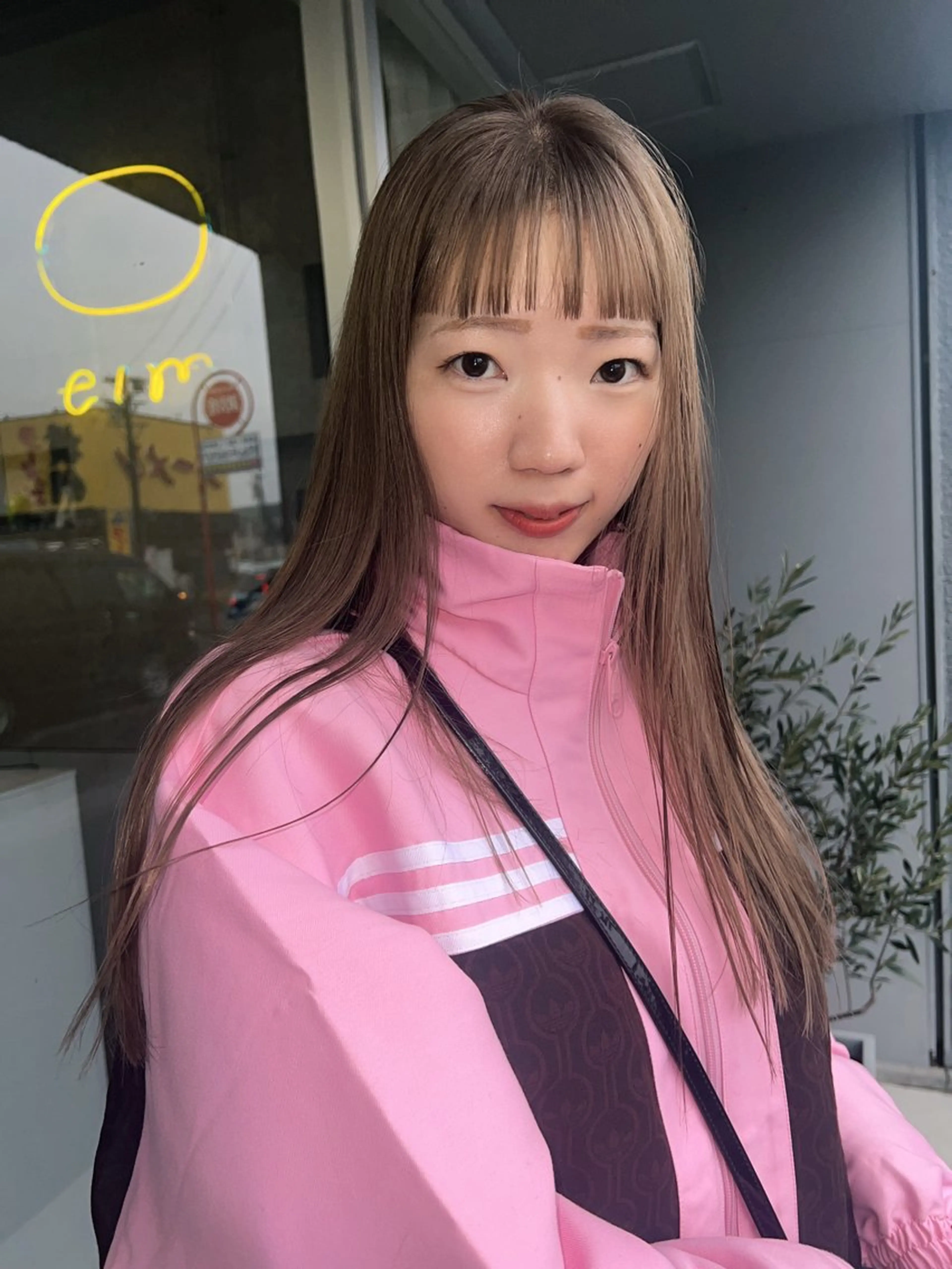 ロング カラー ヘアカラー eim AYUKAのヘアスタイル