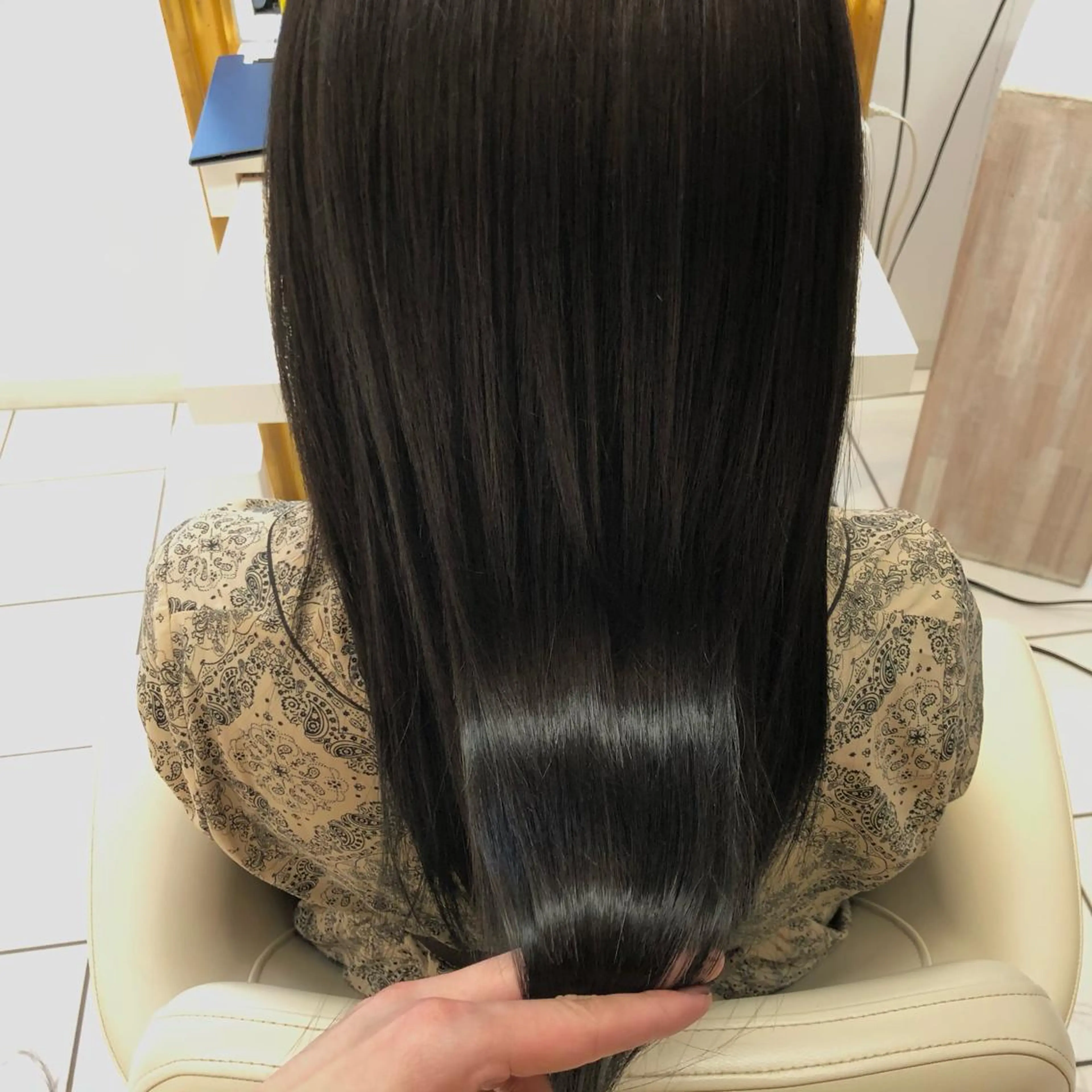 ロング ロング トリートメント 酸熱トリートメント カット ヘアカラー トリートメント [仙台髪質改善]小原 弘之のヘアスタイル