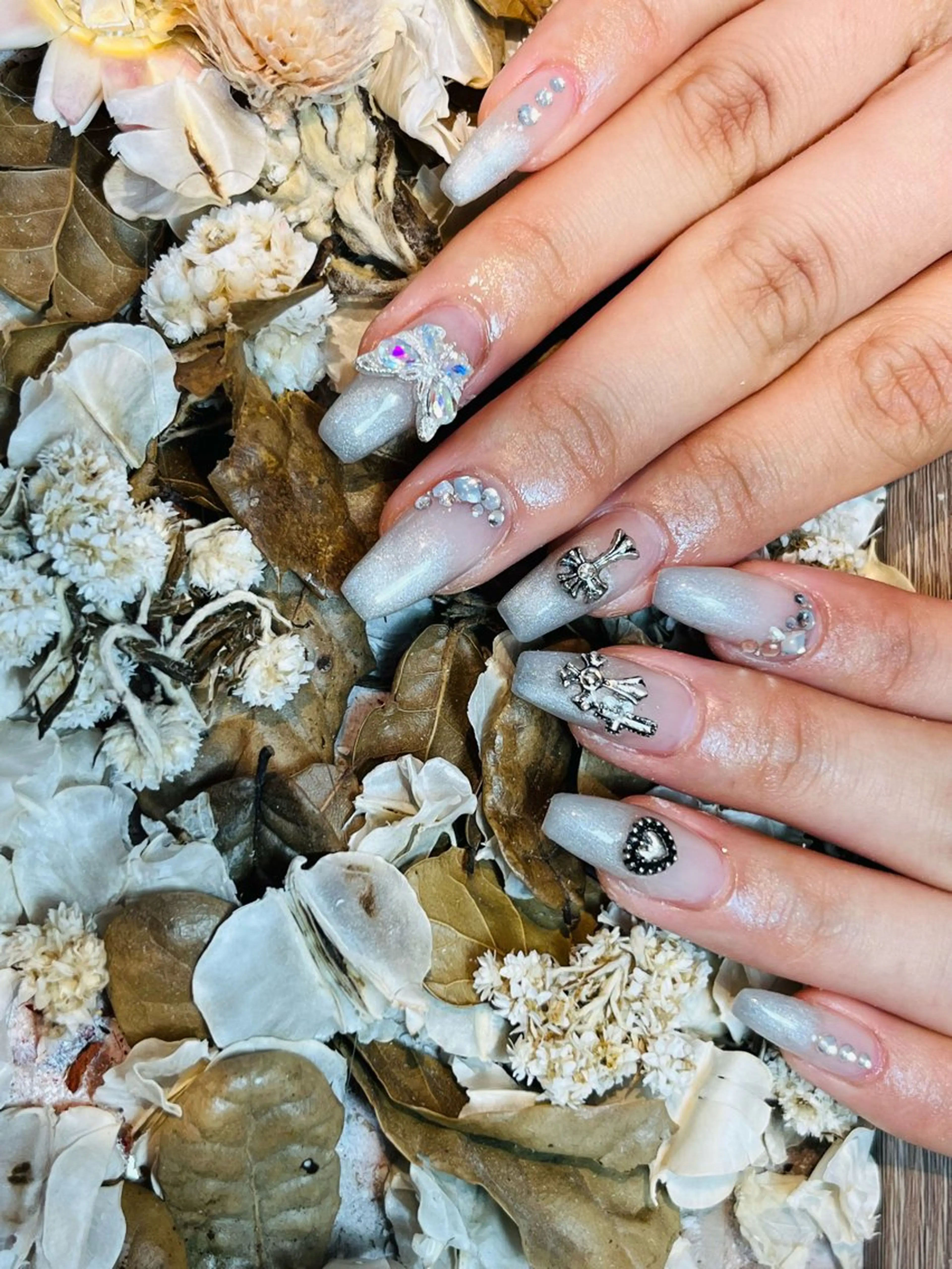 ネイル ハンドネイル Brodia nailsのネイルデザイン