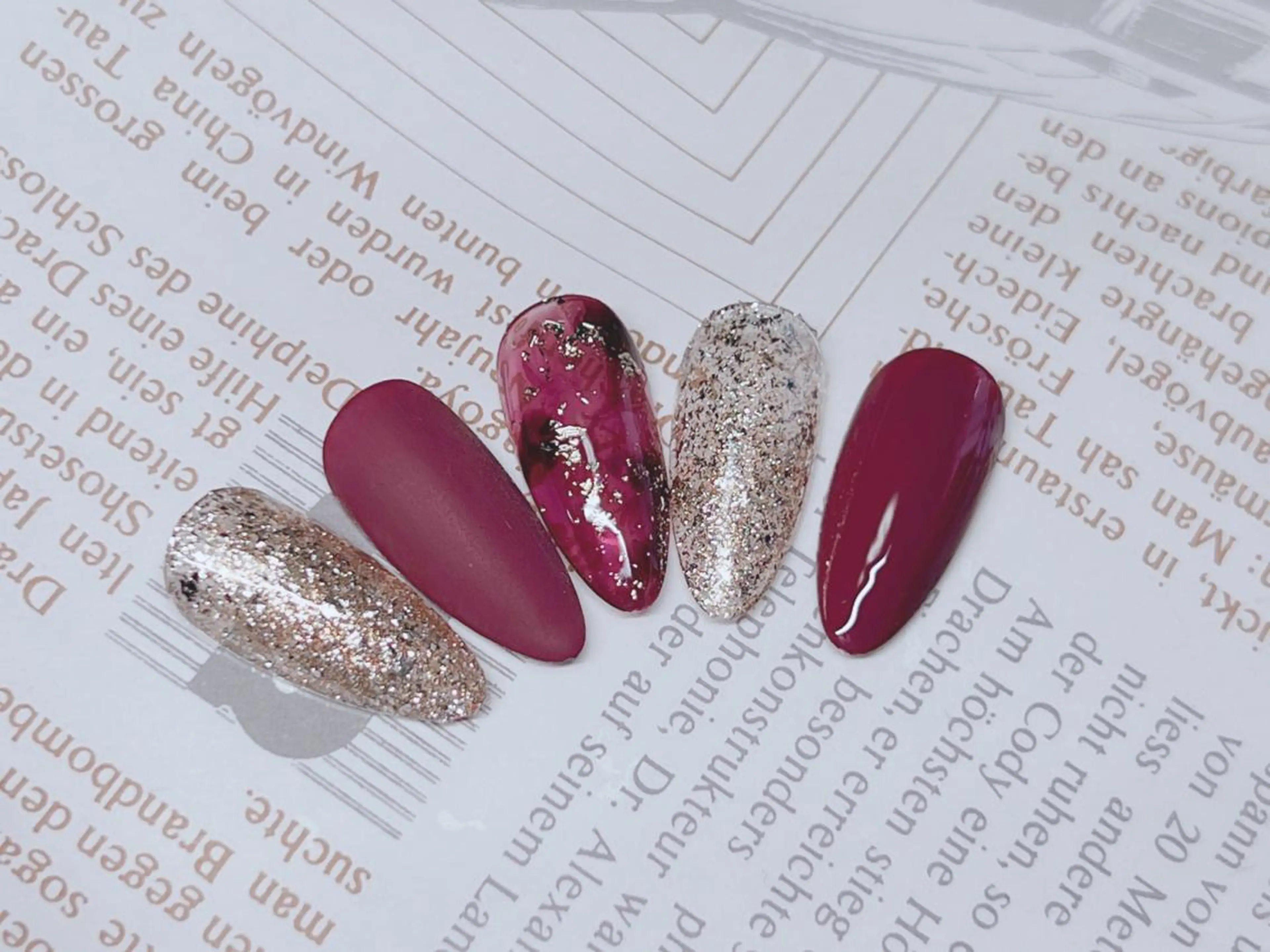 ネイル lucky nail 歌舞伎町のネイルデザイン