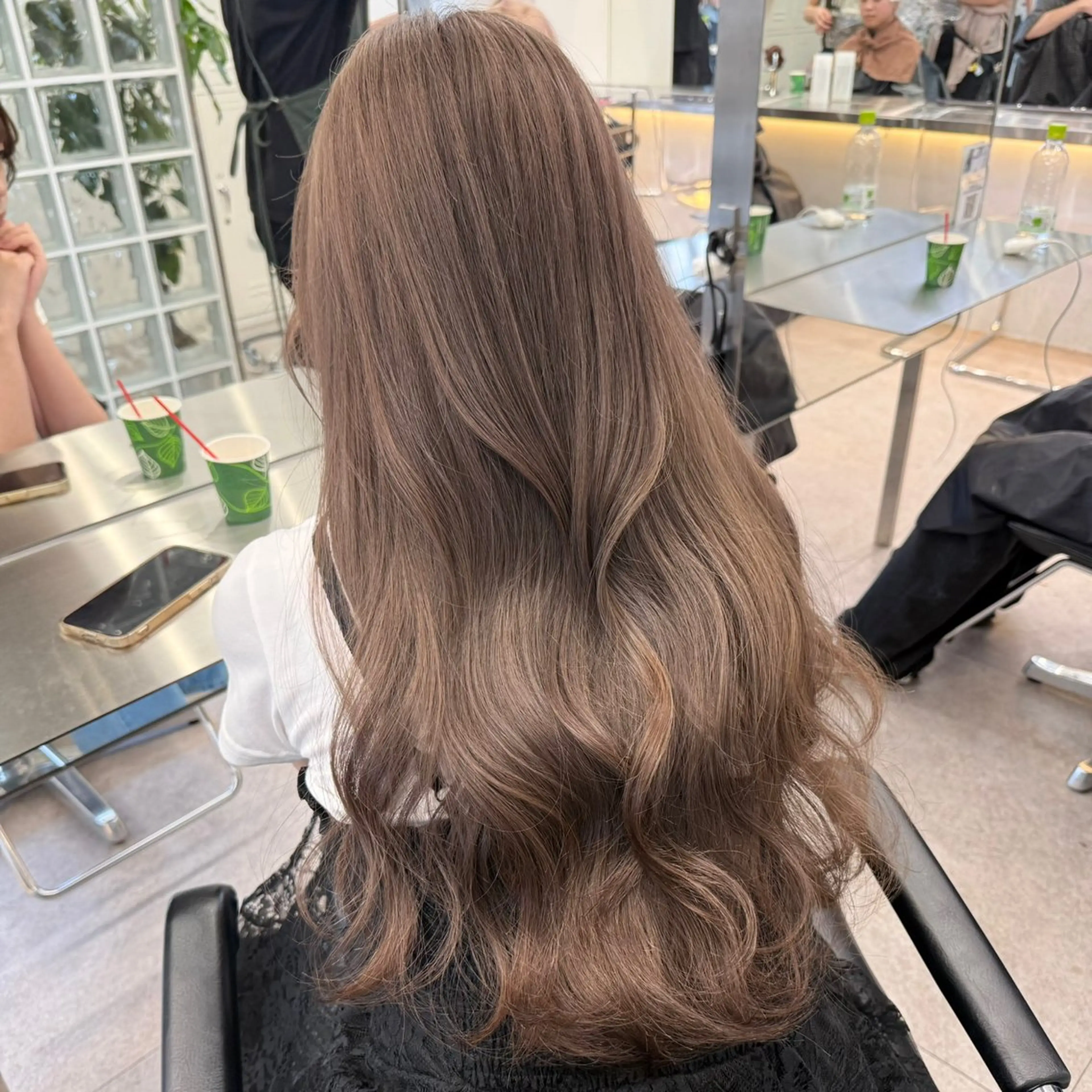 ロング ヘアカラー トリートメント ミルクティーベージュ 🐱【Ryo】のヘアスタイル