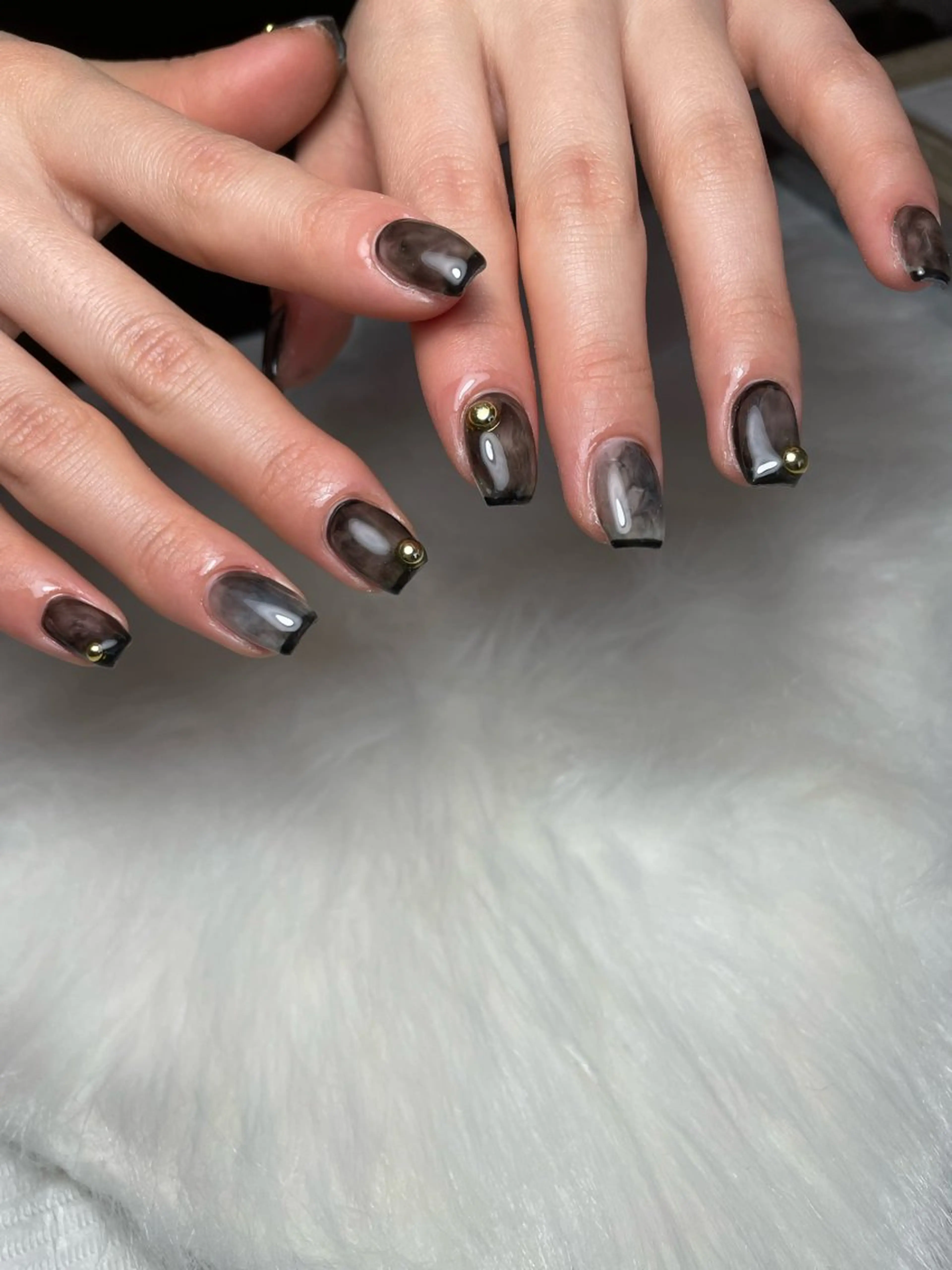 ネイル 成人式 フットネイル フレンチネイル ジェルネイル 韓国ネイル ハンドネイル nail salon fee（フィー）のネイルデザイン