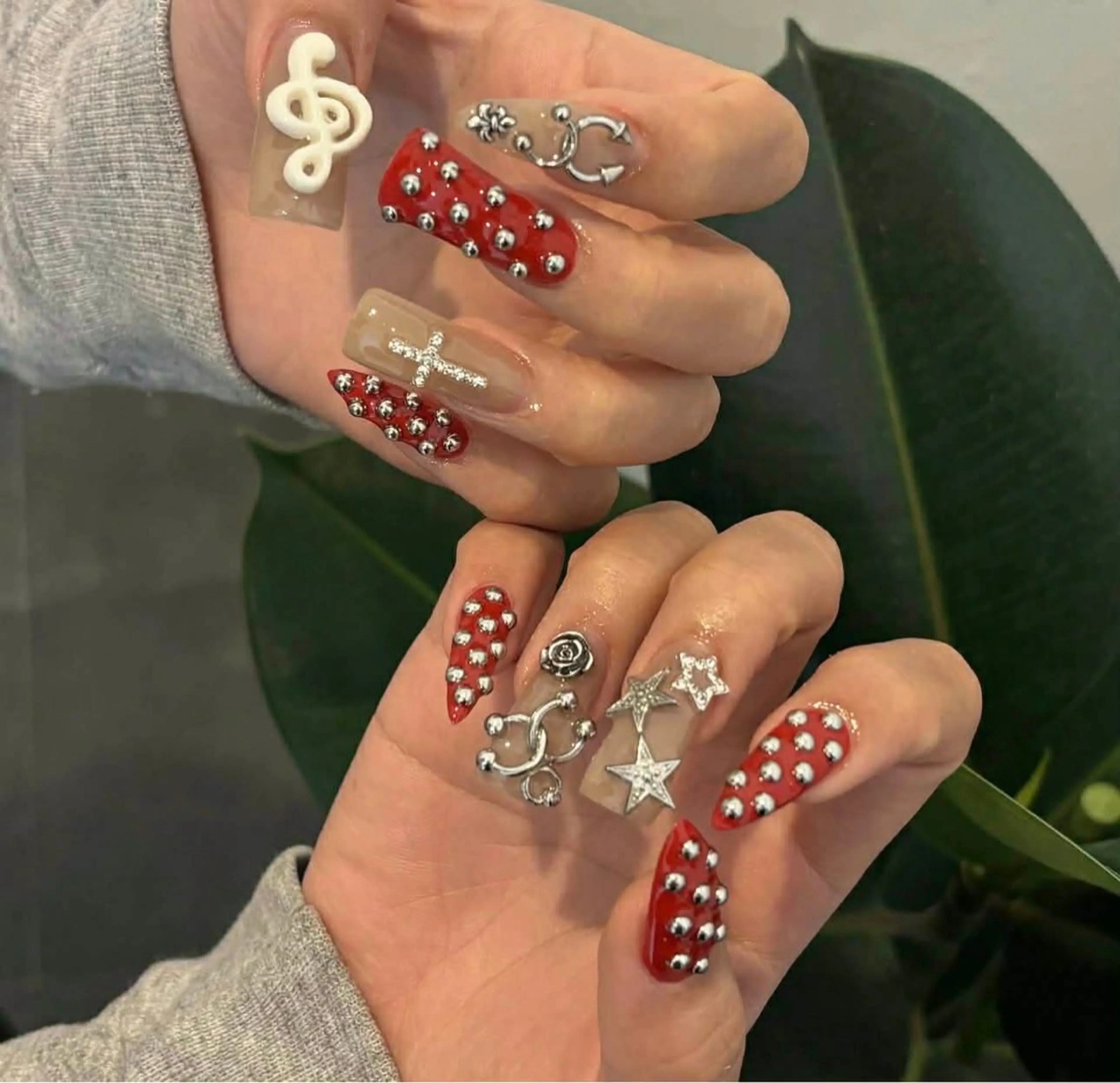 ネイル 長さ出し フレンチネイル 韓国ネイル レース マグネットネイル 高橋 ユキのネイルデザイン