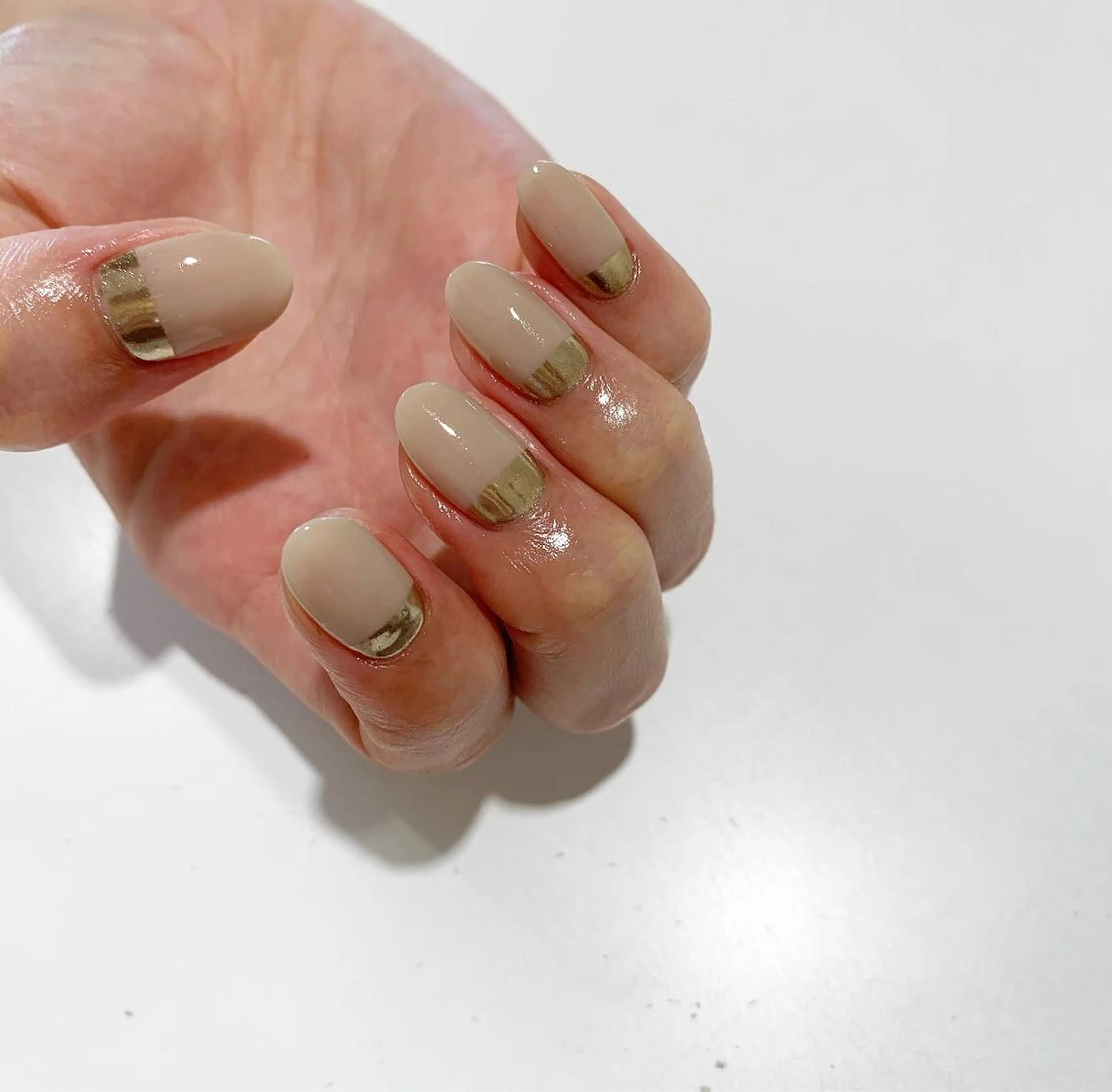 ネイル フレンチネイル ミラーネイル ハンドネイル 佐藤 穂乃香のネイルデザイン