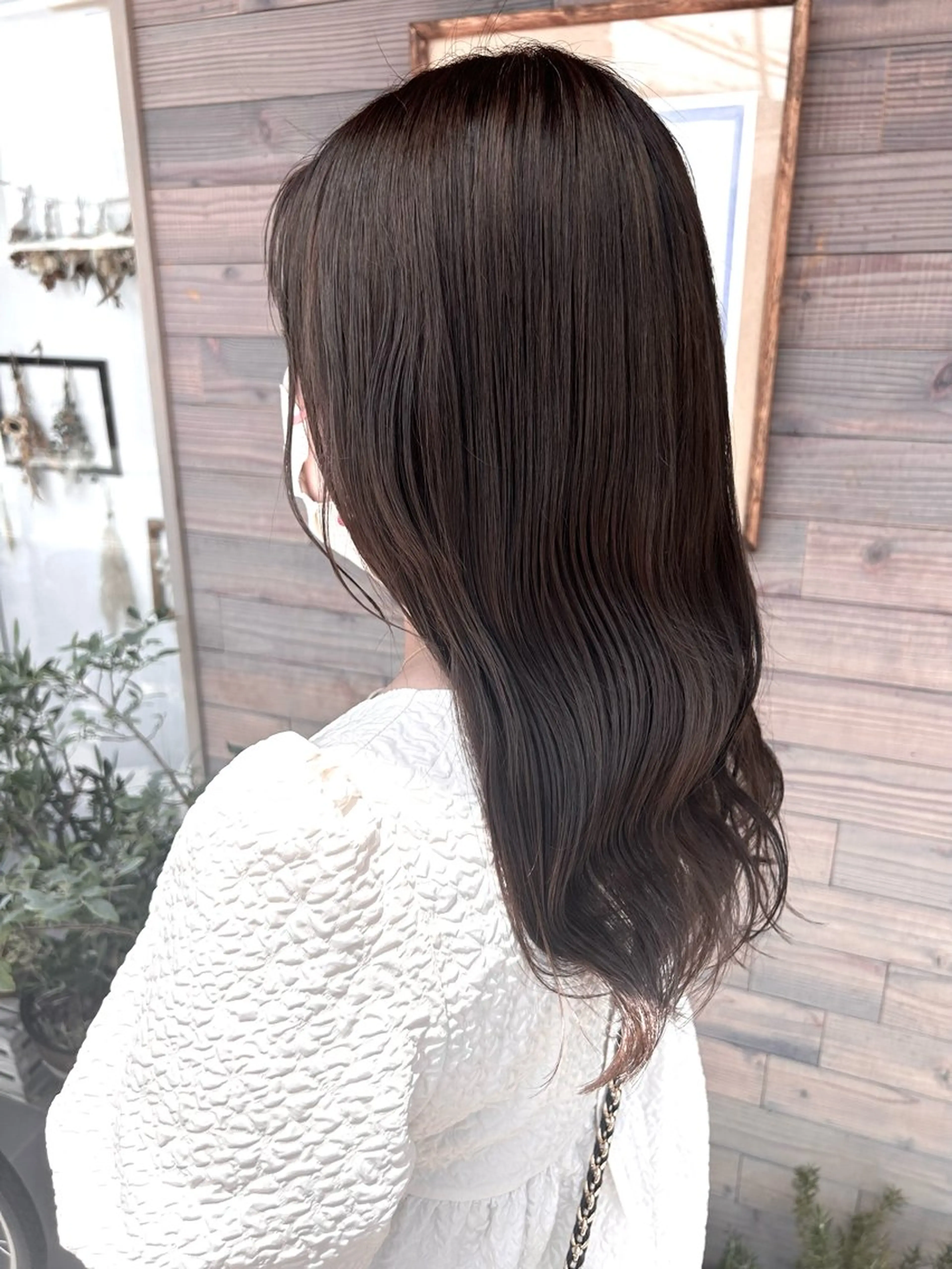 セミロング ヘアカラー トリートメント 高津 千慧のヘアスタイル