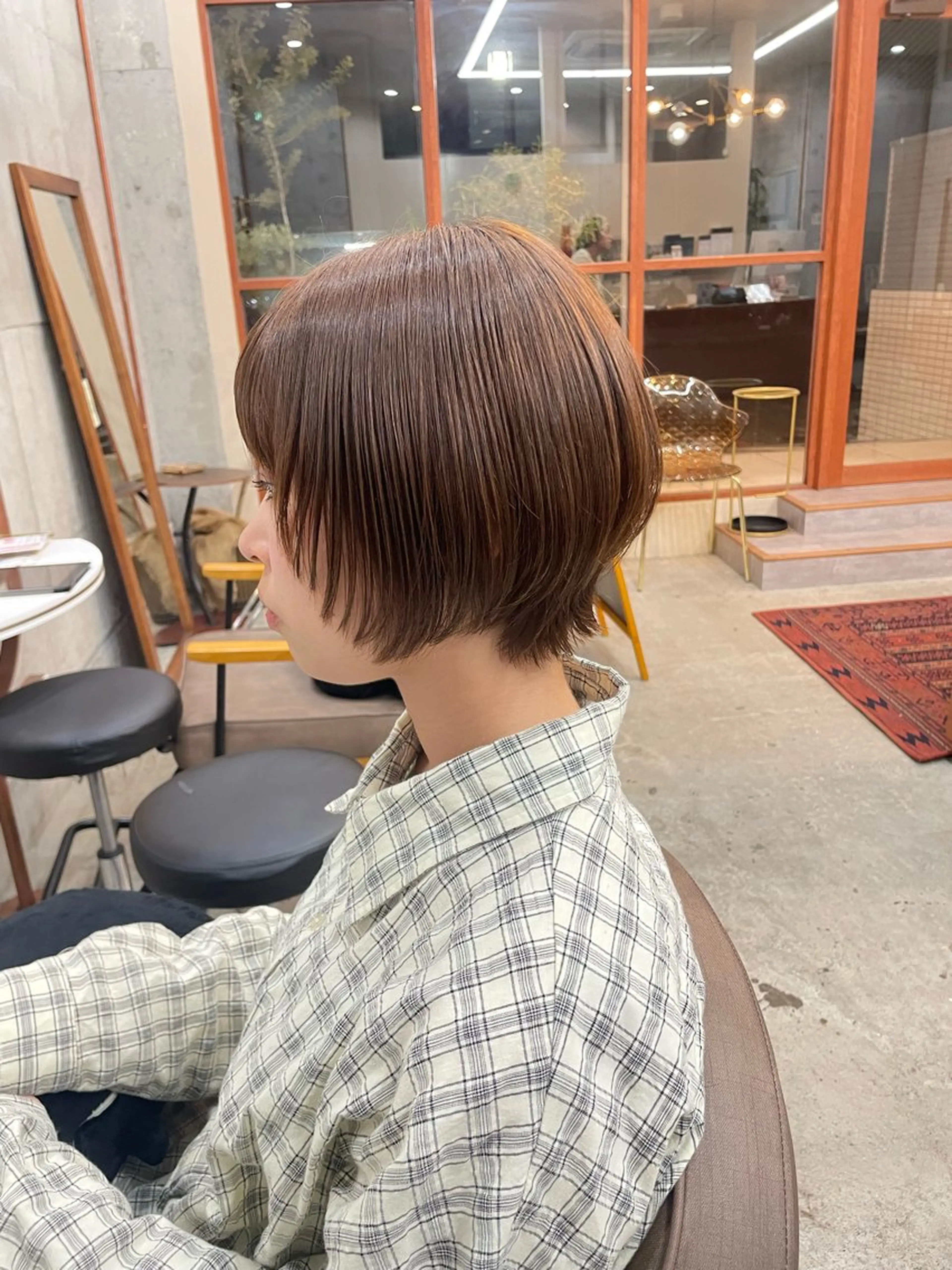 ショート カリン/ カット・ブリーチのヘアスタイル