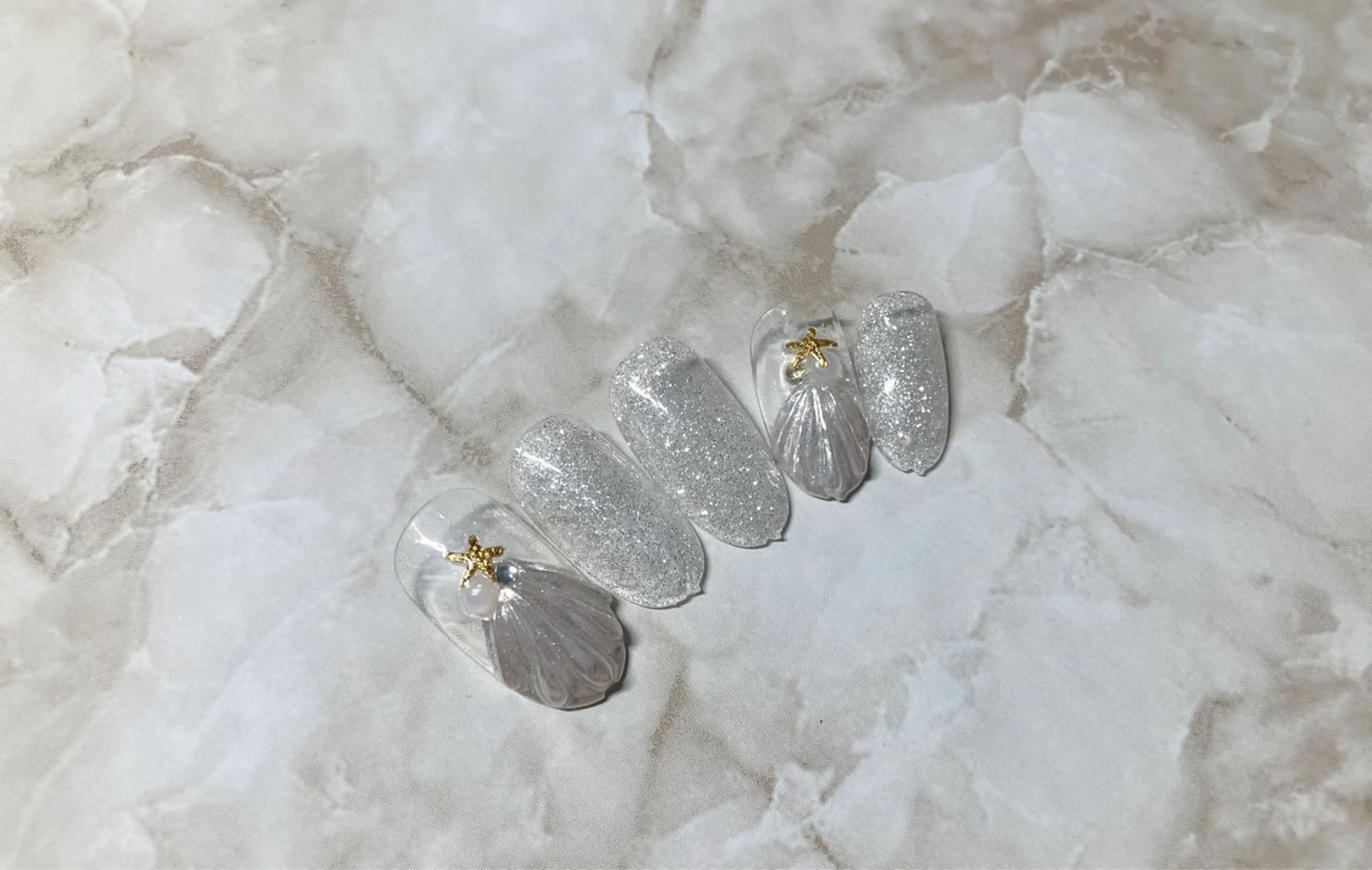 ネイル andulte MAIのネイルデザイン