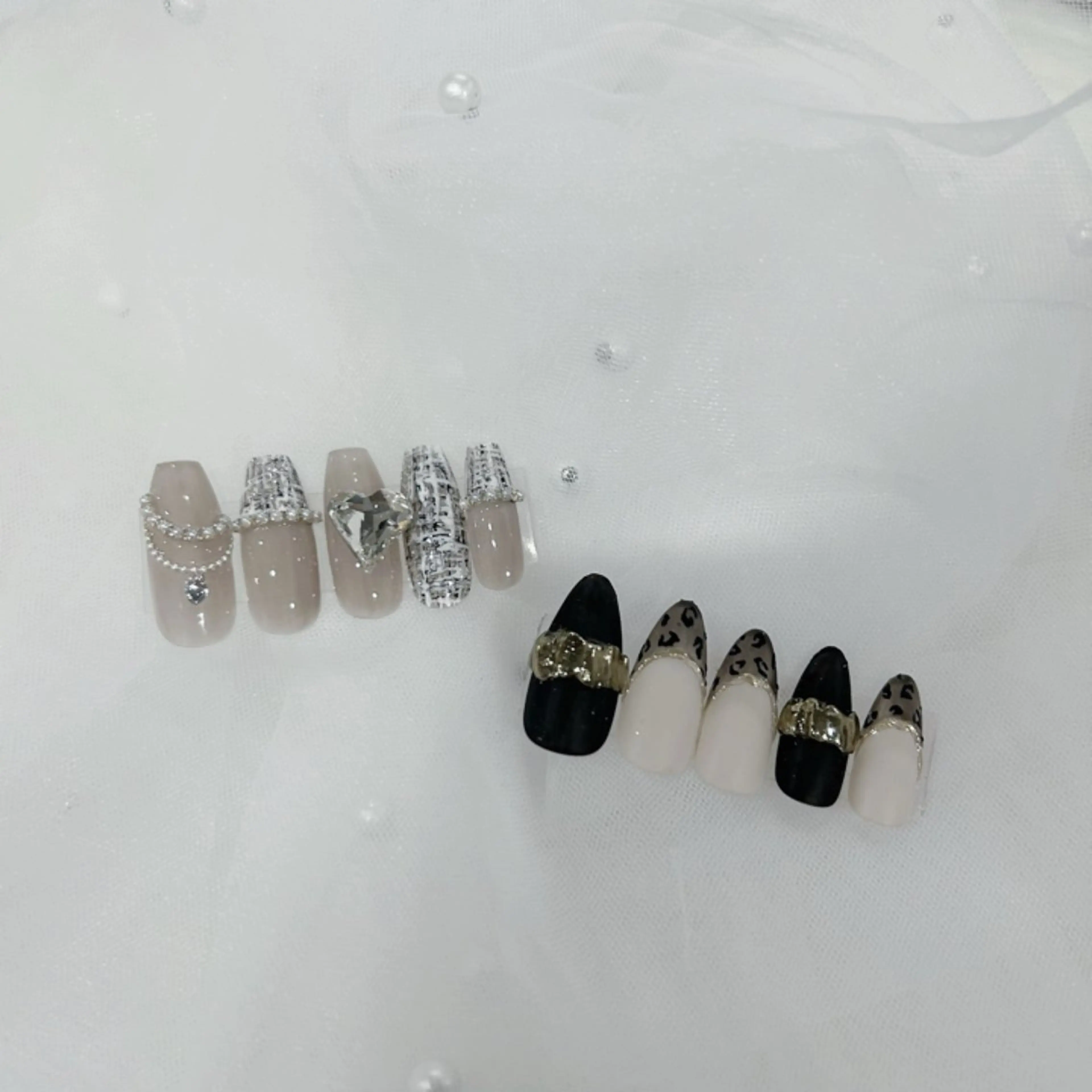 【ハンド】クリスマス定額デザイン/こちらの4つの中からお選びいただけます✨パーツ代込み/色変え可/オフ、長さだし無しの写真