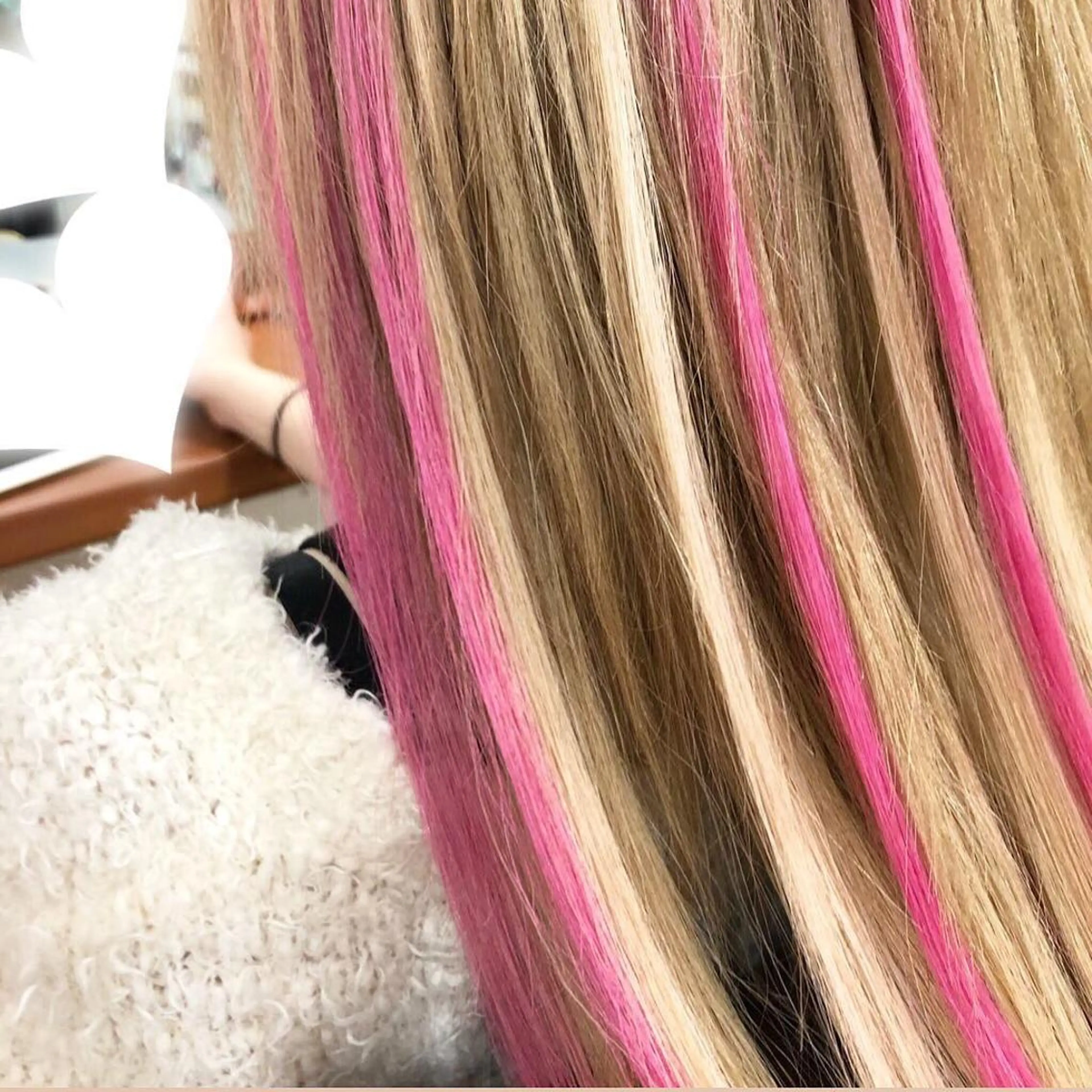 ロング カラー ハイライトカラー ピンクカラー ハイライト カット ヘアカラー トリートメント ヘアセット Aujua ソムリエ 勝又舞夏のヘアスタイル